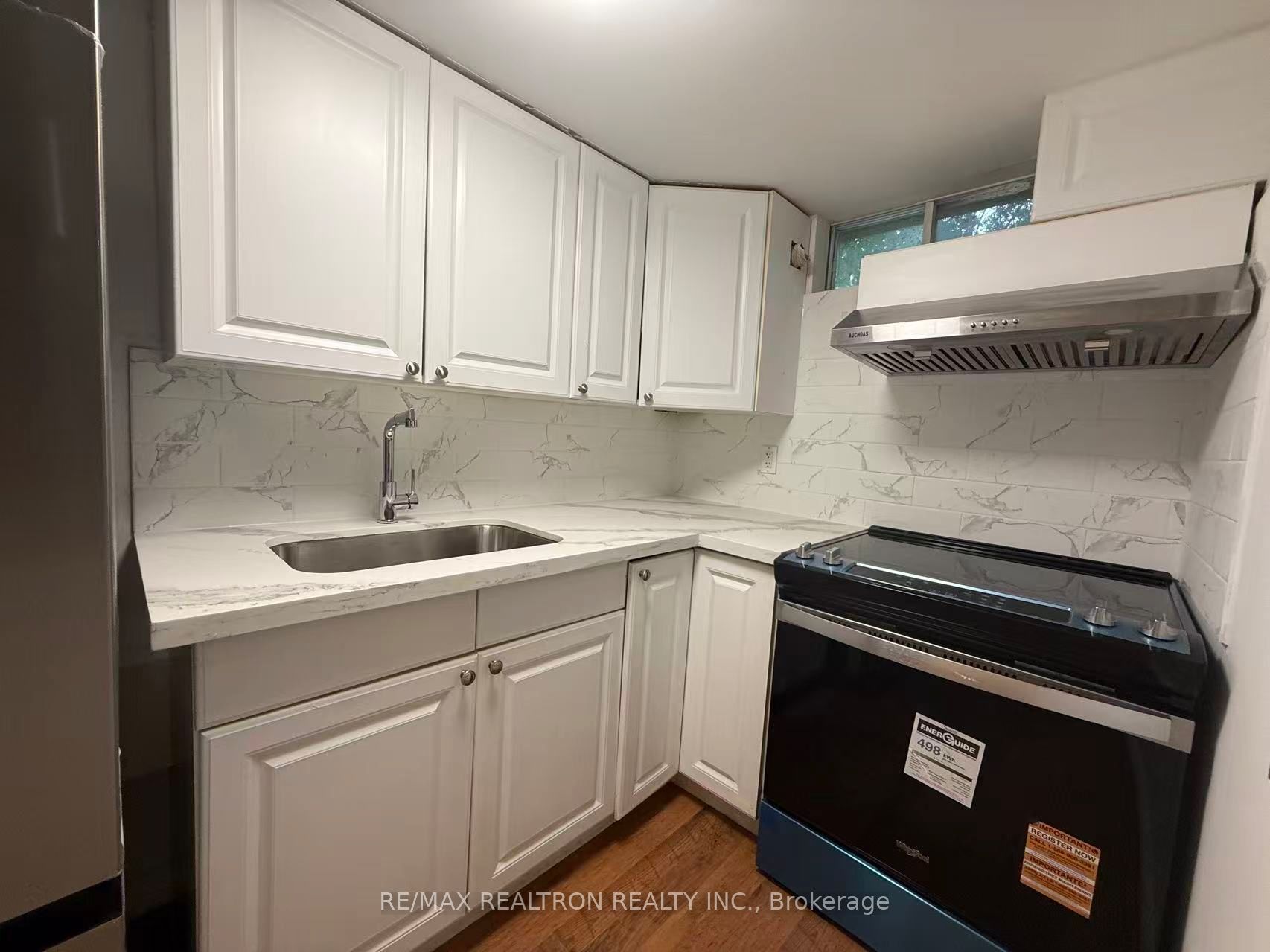 Unit BSMT - 223 Pleasant Avenue, North York 4
