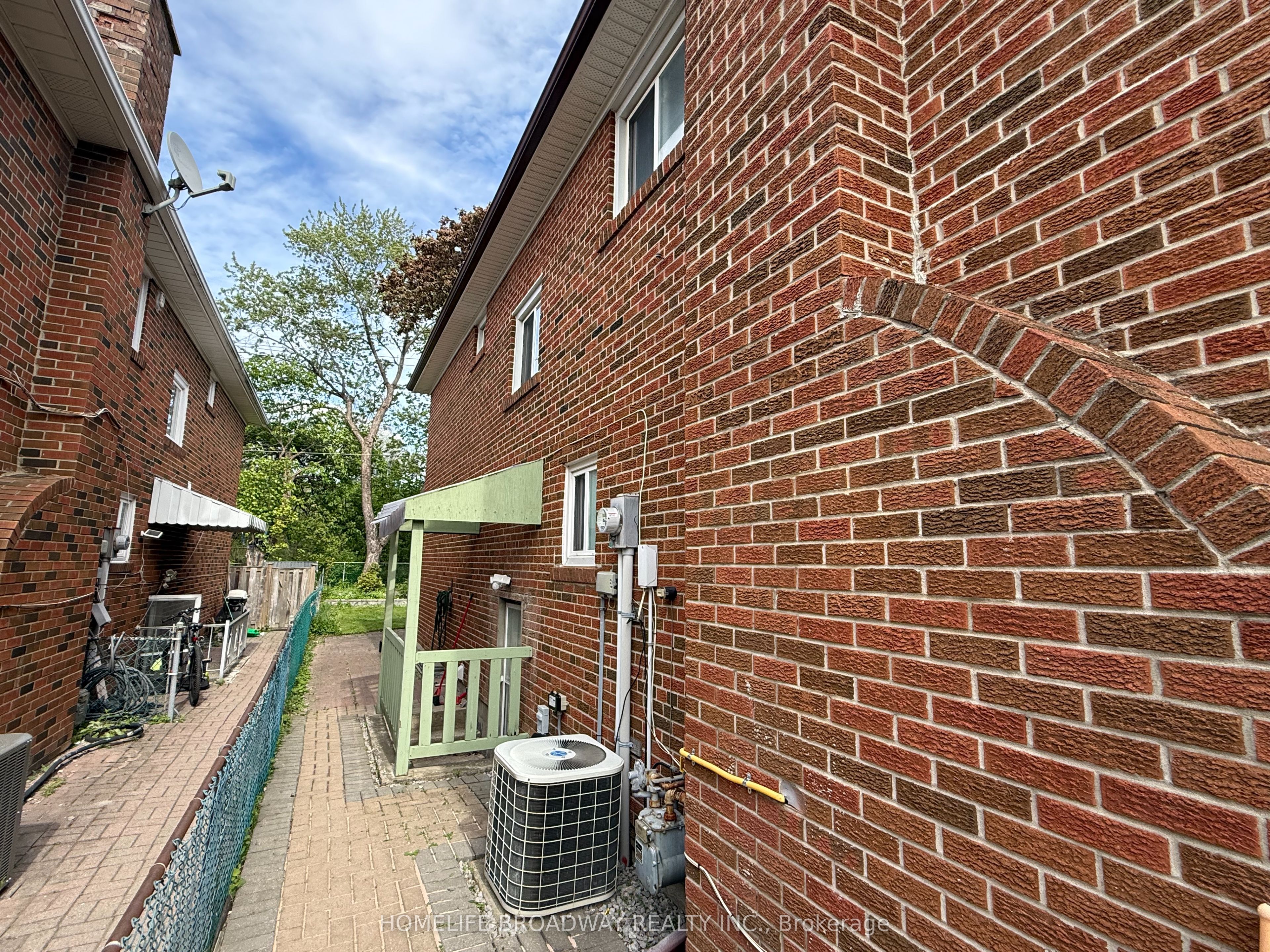 Unit Bsmt Bdrm 3 - 140 Sexton Crescent, North York 3