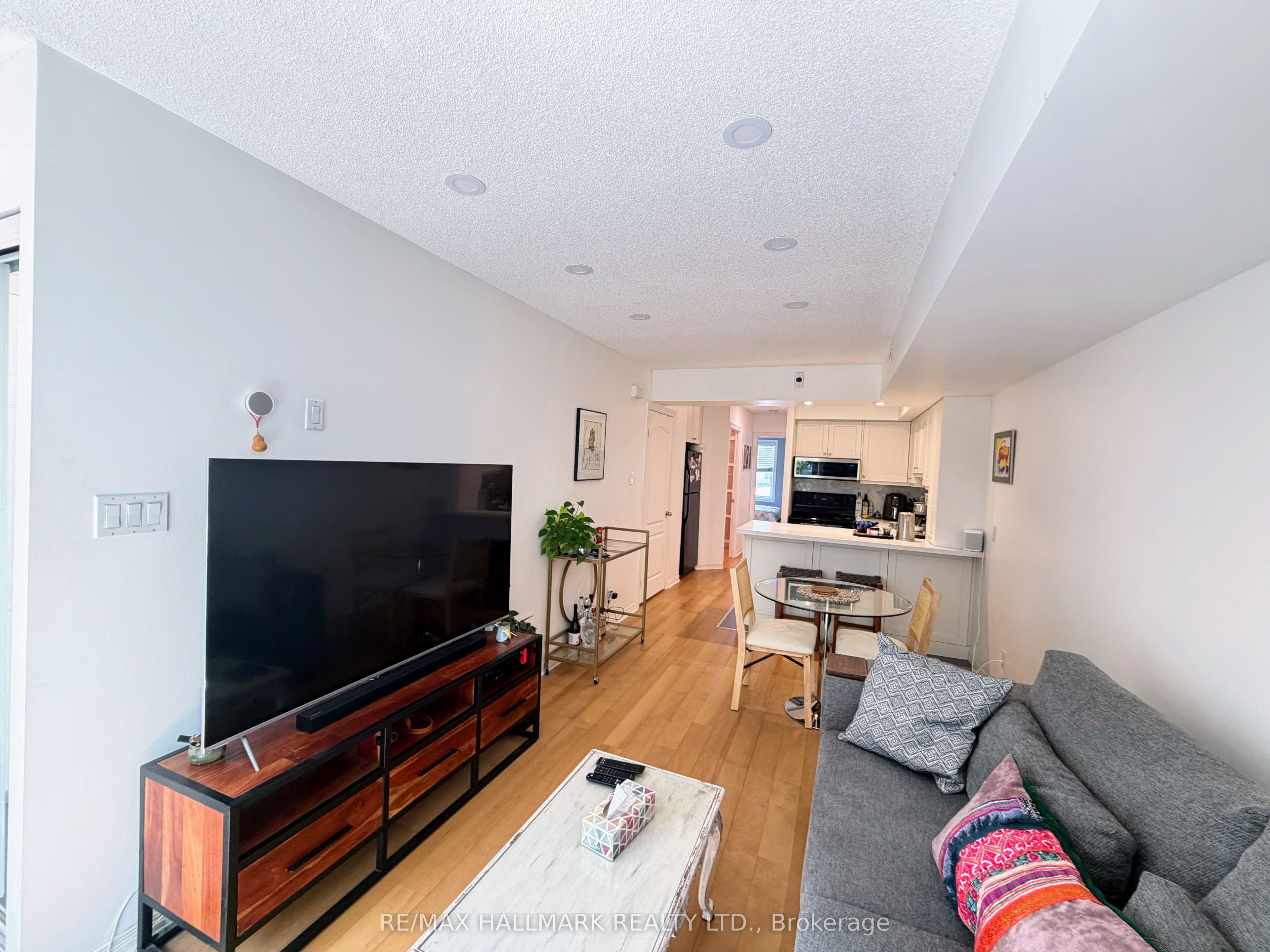 Unit 3009 - 12 Sudbury Street S, Toronto 5