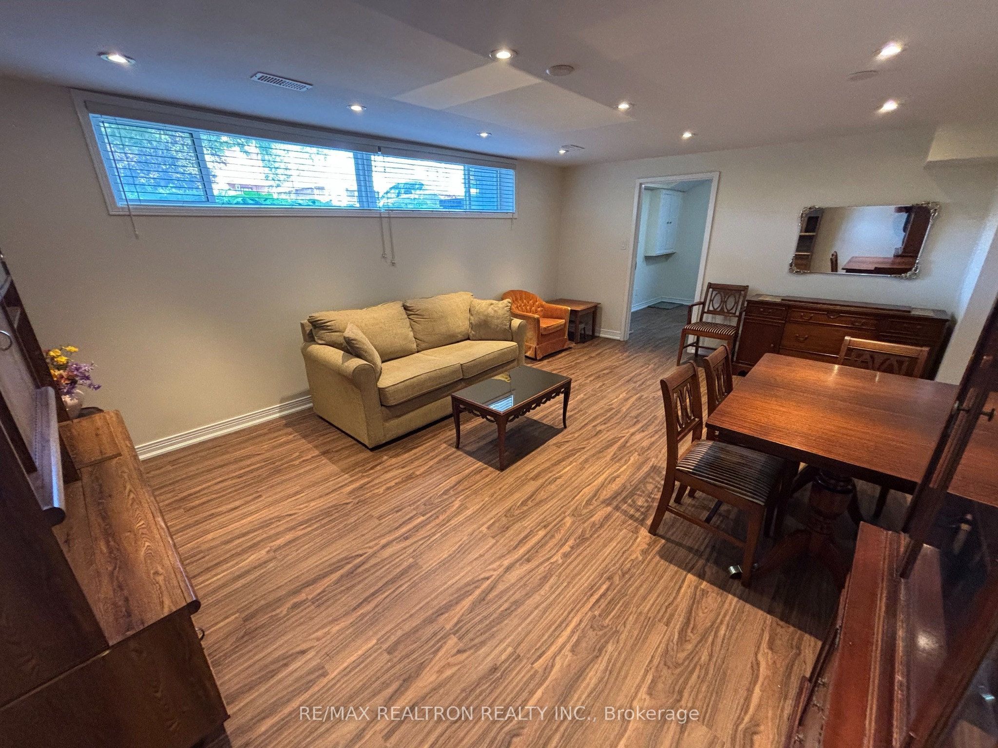 Unit Bsmt - 695 Glencairn Avenue, North York 5