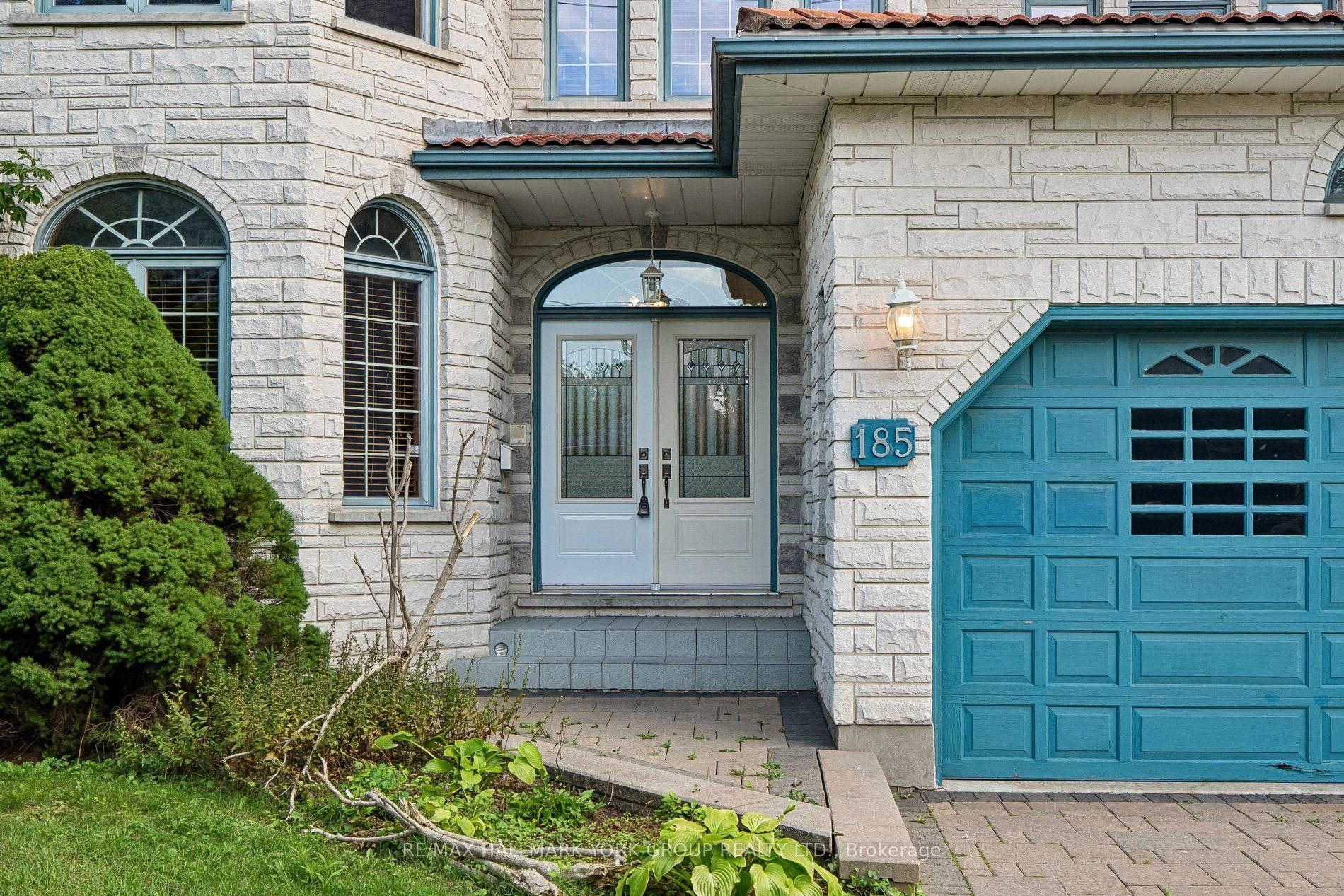 Unit M/F&2/F - 185 Goulding Avenue, North York 2