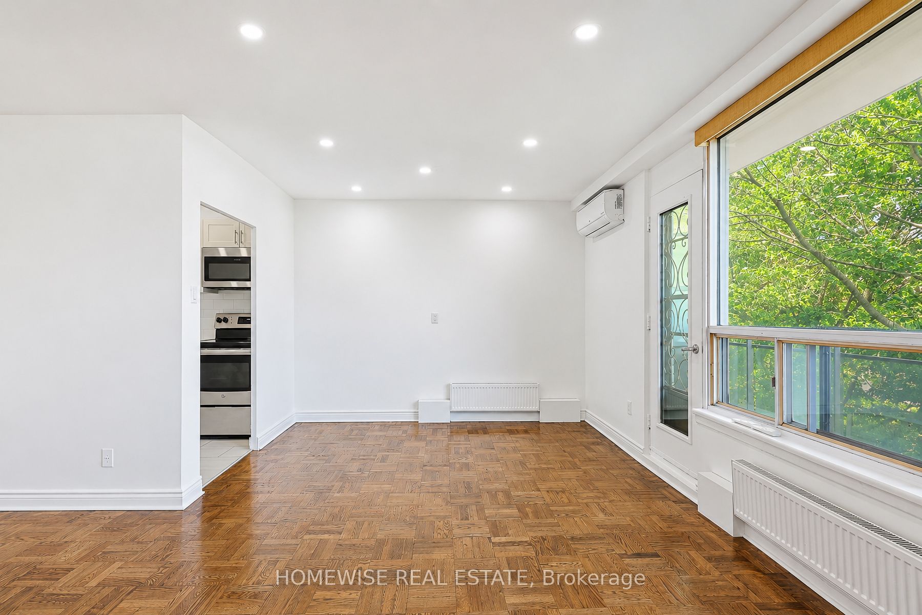 Unit 401 - 2500 Bathurst Street, Toronto 5