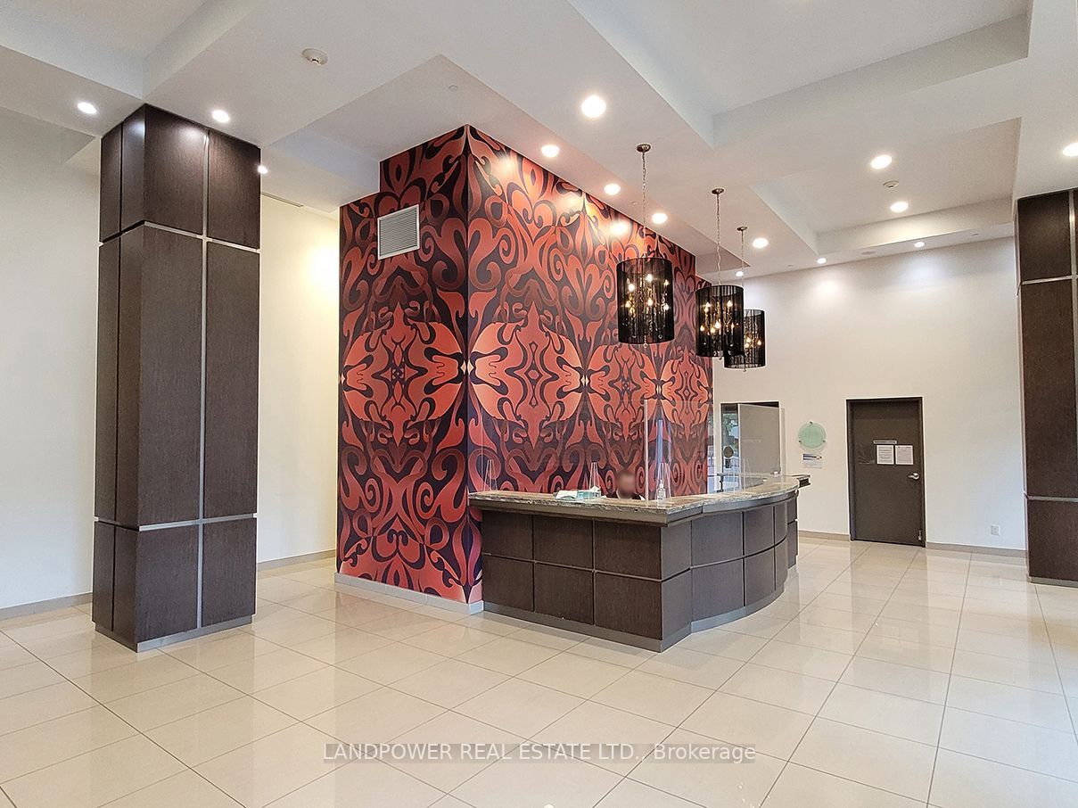 Unit 601 - 2756 Old Leslie Street, North York 4