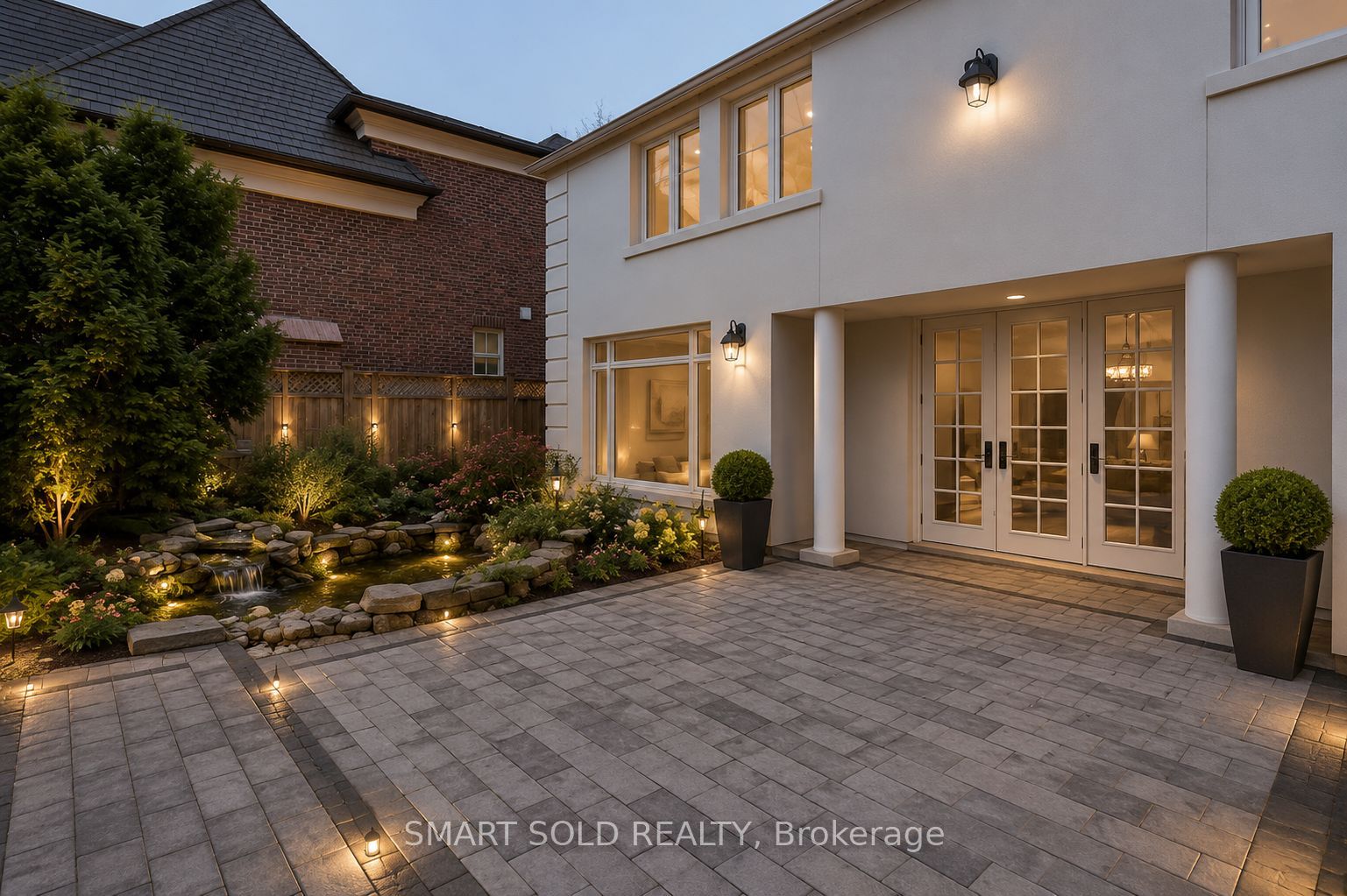 347 Cortleigh Boulevard, Toronto 4