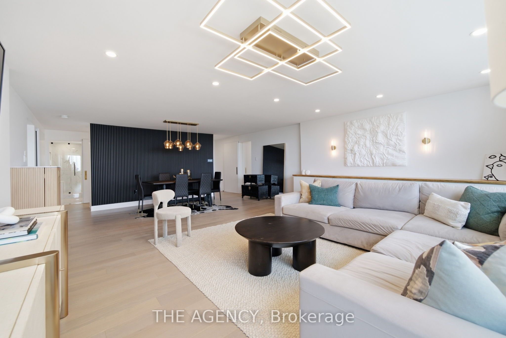 Unit 15C - 256 Jarvis Street, Toronto 5