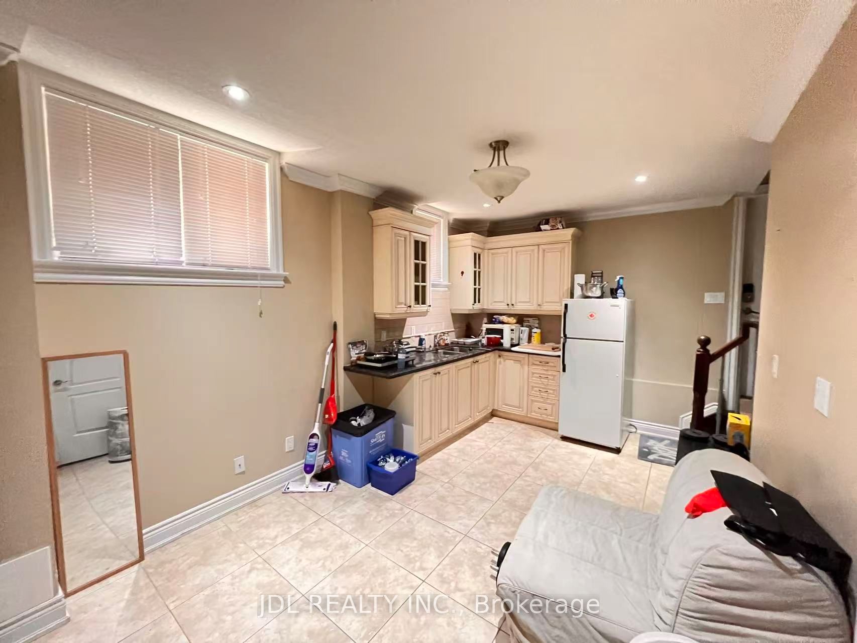 Unit Basement - 198A Finch Avenue E, North York 2
