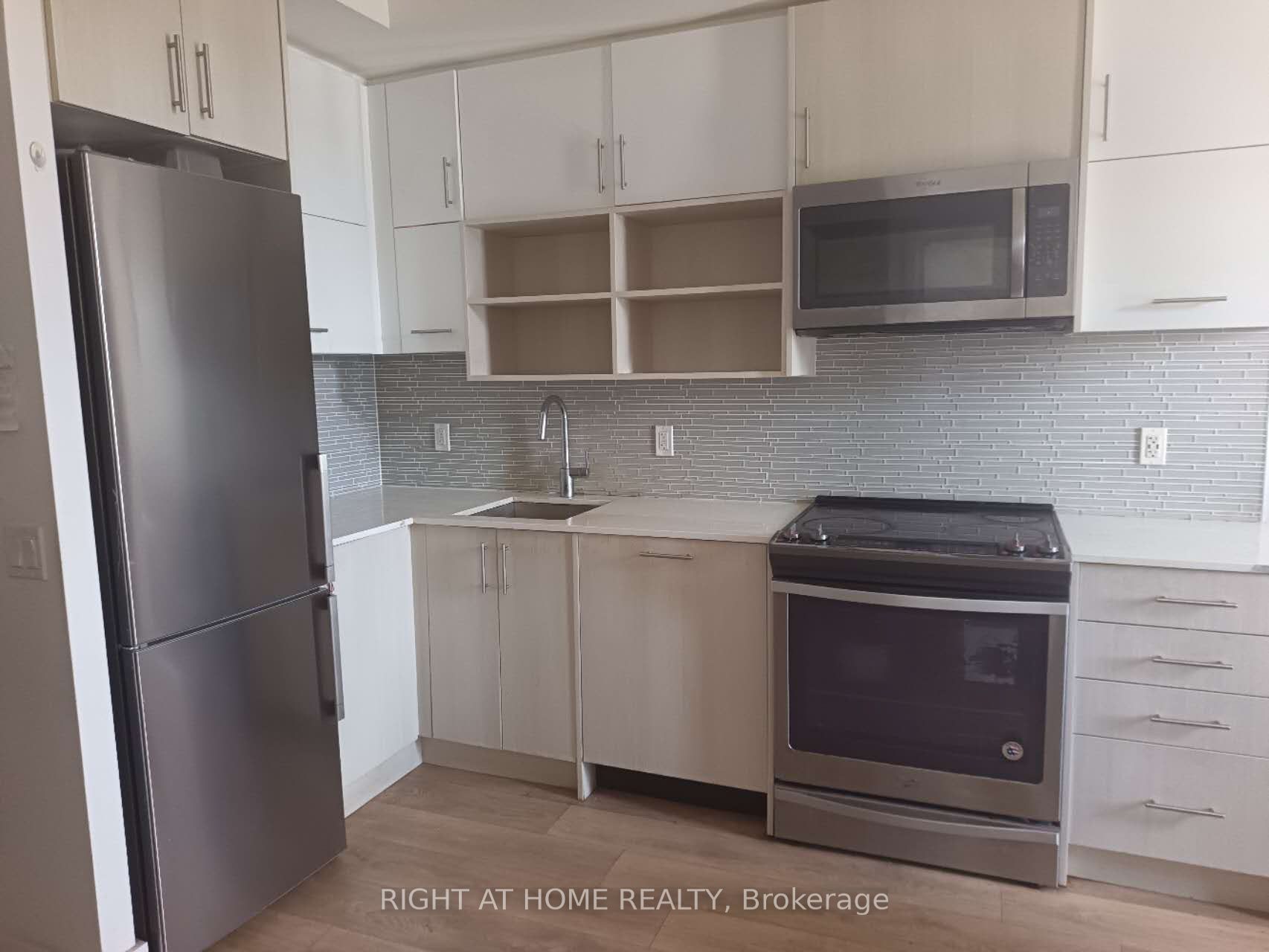 Unit 1001 - 150 Fairview Mall Drive, North York 3