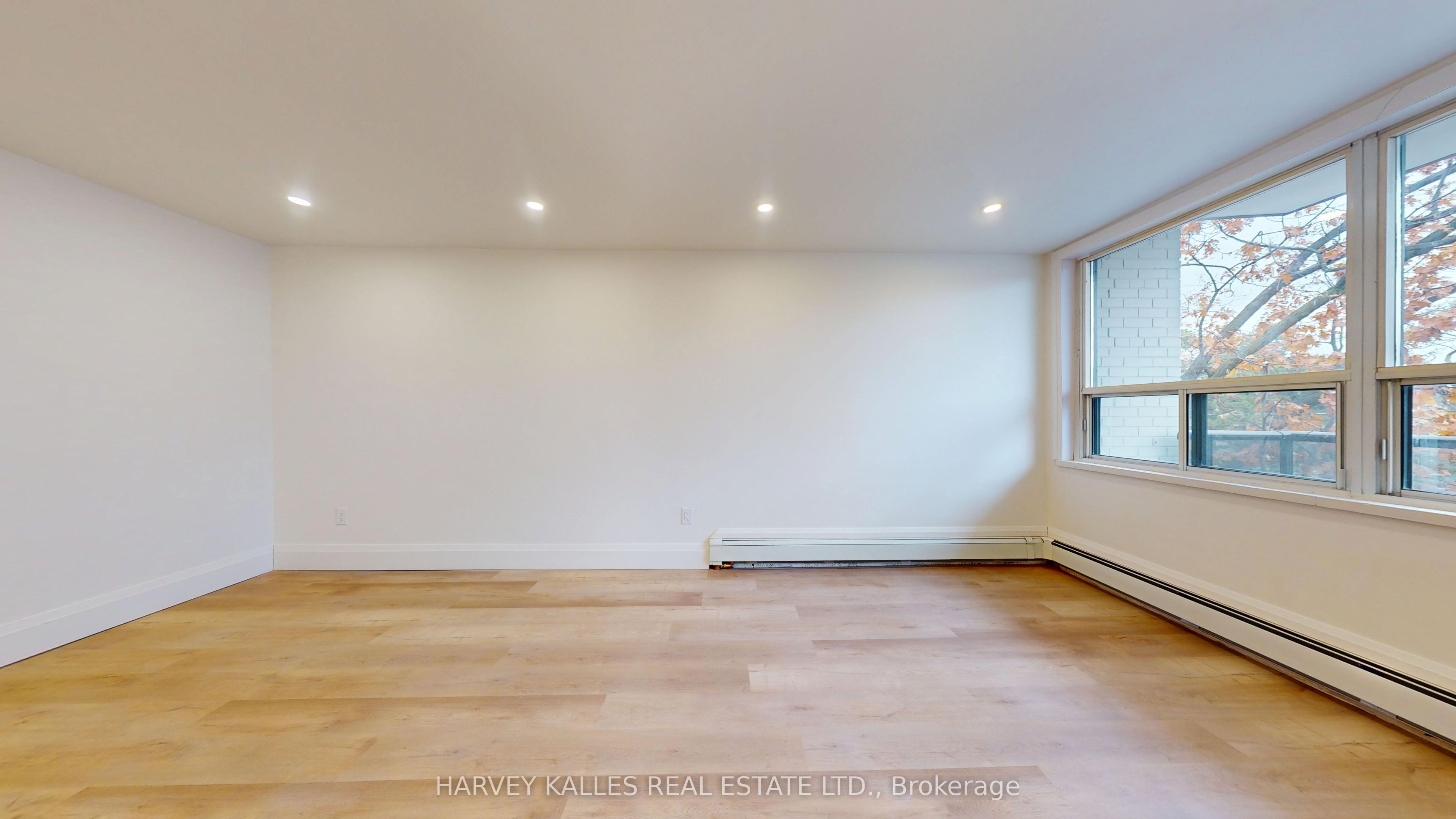 Unit 14 - 1 Marquette Avenue, North York 3