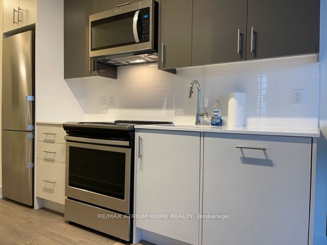 Unit 1506 - 180 Fairview Mall Drive, North York 2