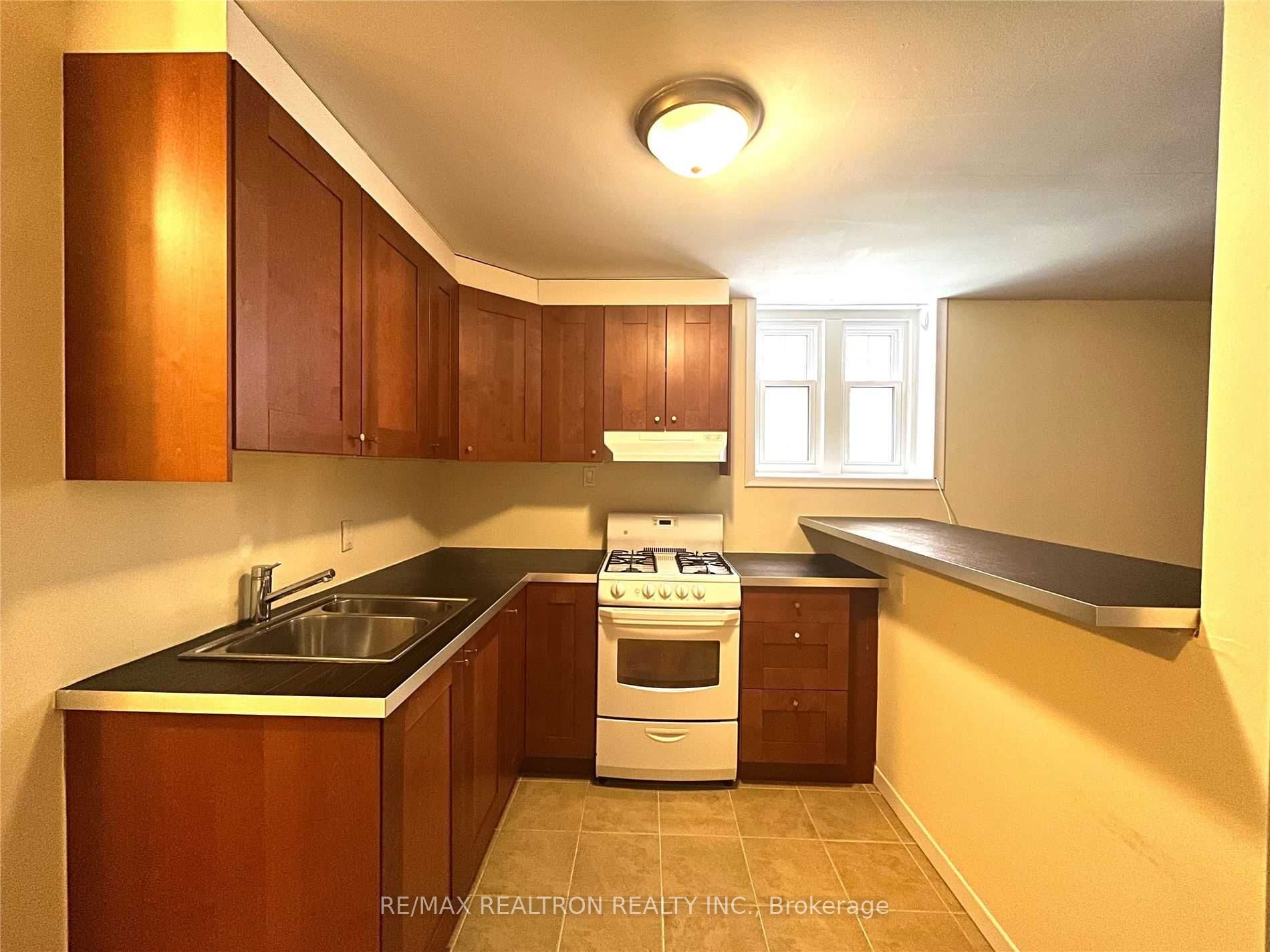 Unit A - 485 Oriole Parkway, Toronto 4