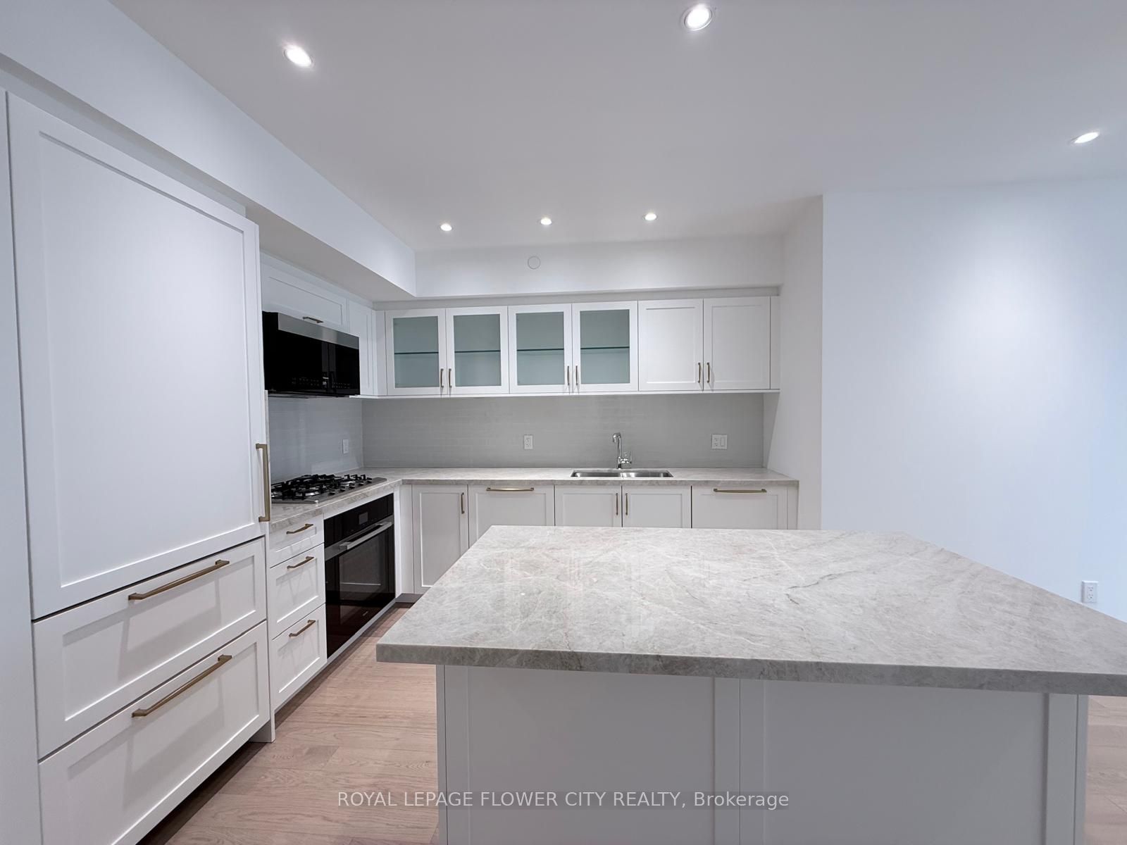 Unit 301 - 505 Glencairn Avenue, North York 4
