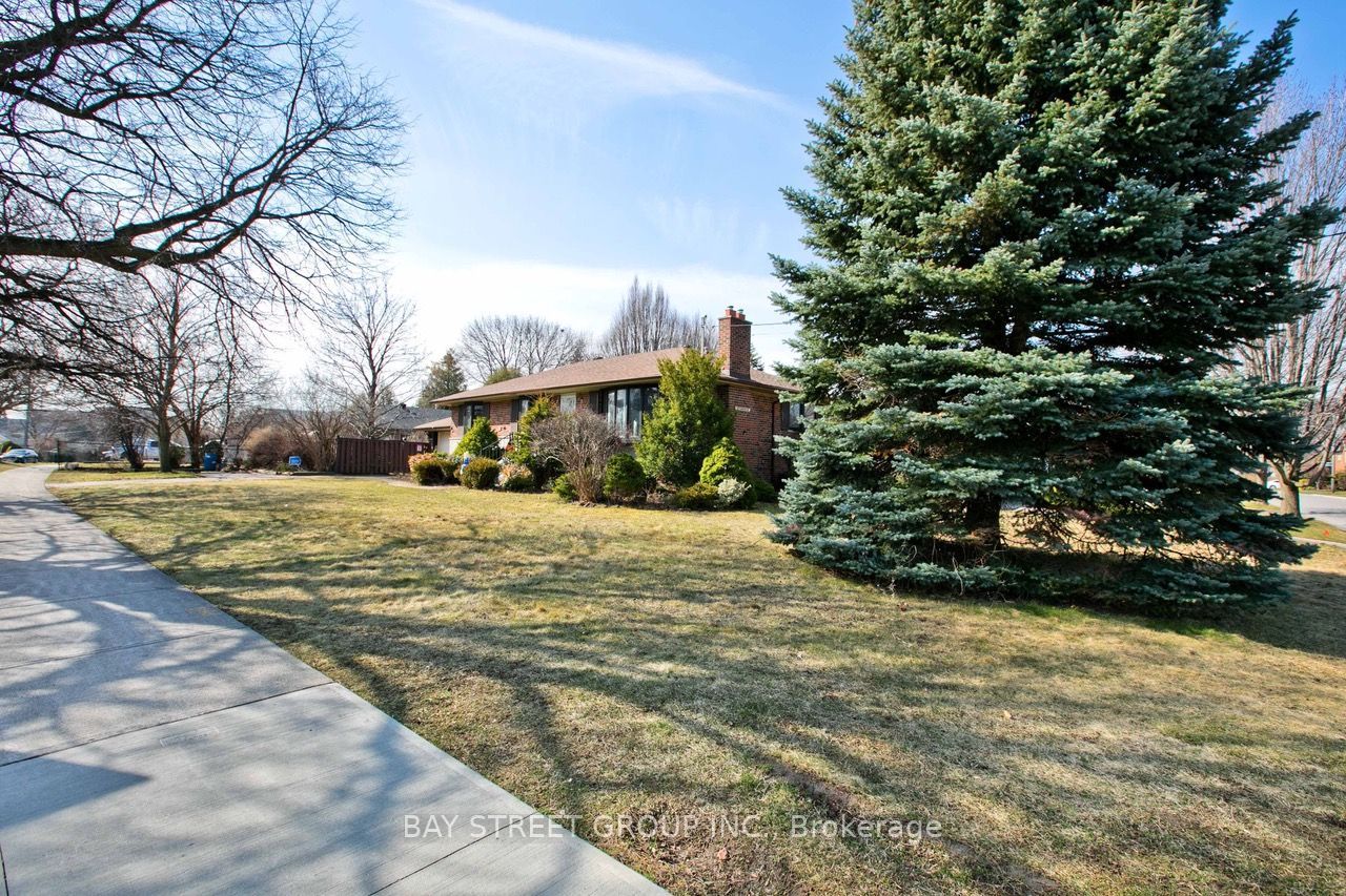 67 Elvaston Drive, North York 2