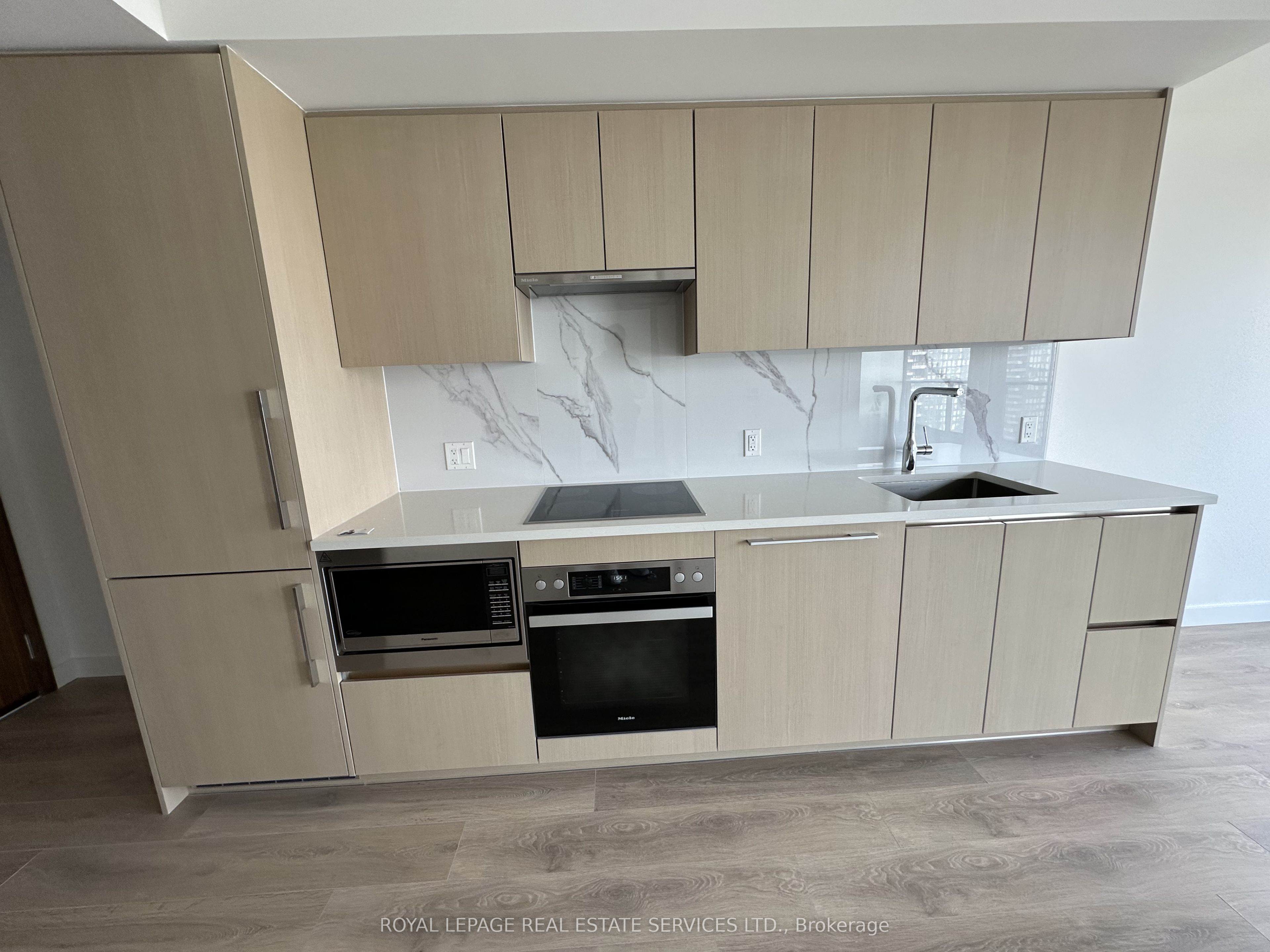Unit 4615 B - 3 Concord Cityplace Way, Toronto 3
