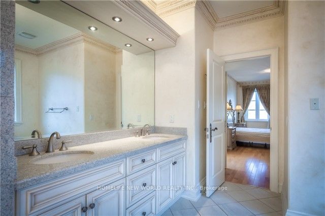 Unit 2nd floor - 77 Steeles Avenue E, North York 5