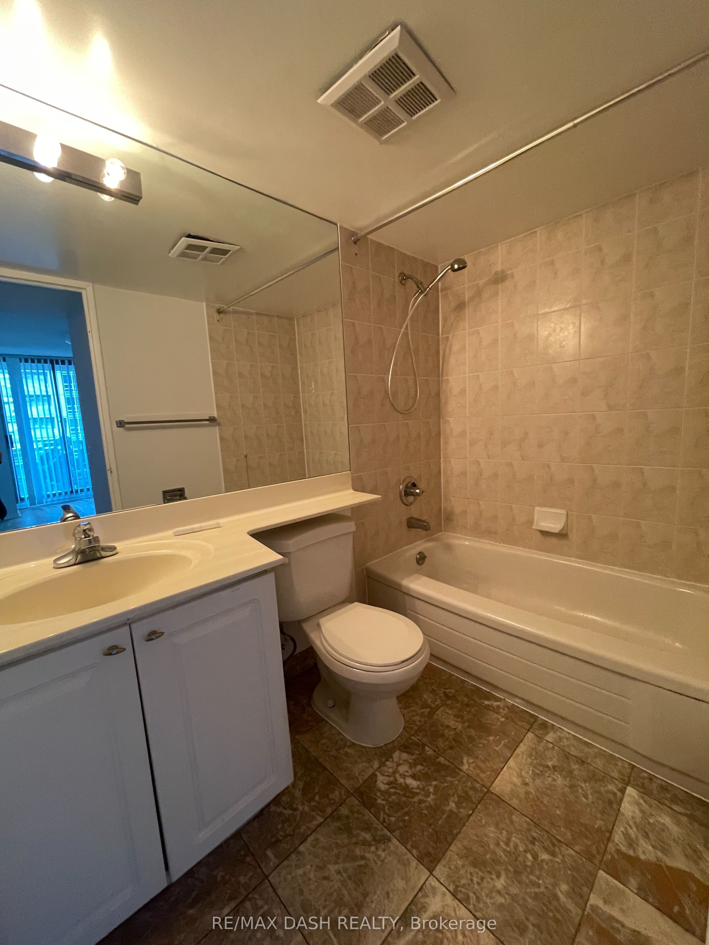Unit 1210 - 750 Bay Street, Toronto 4