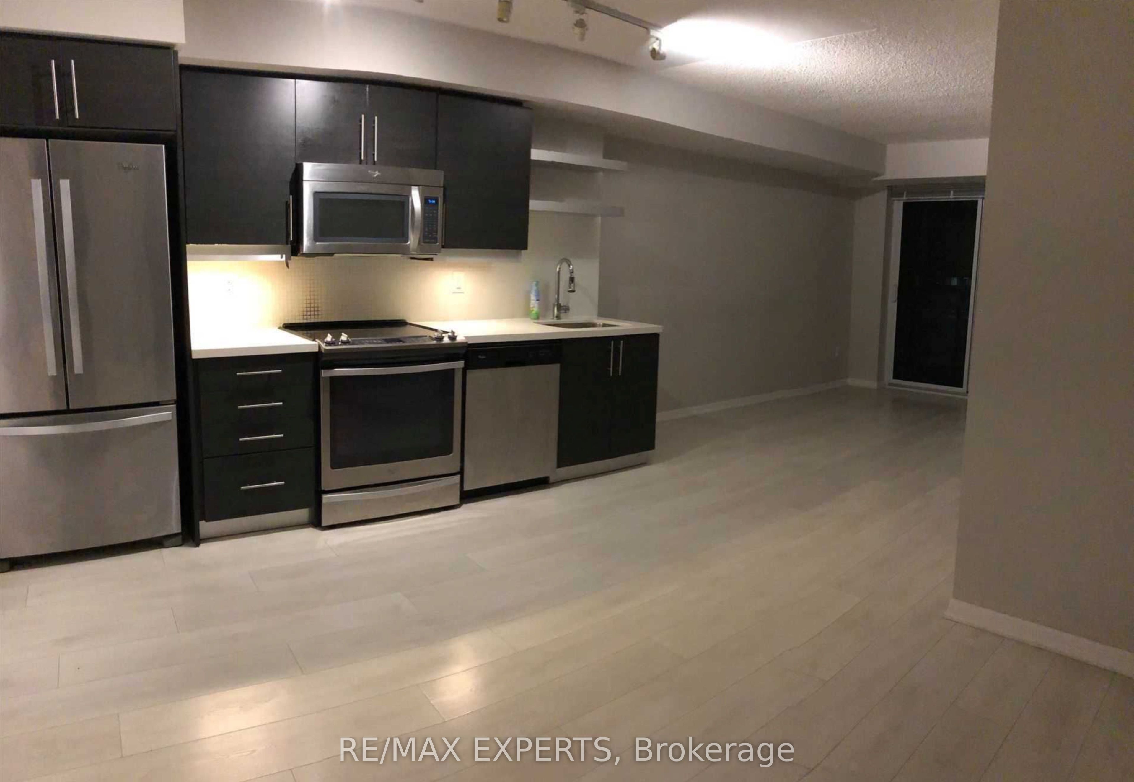 Unit 1122 - 400 Adelaide Street E, Toronto 4