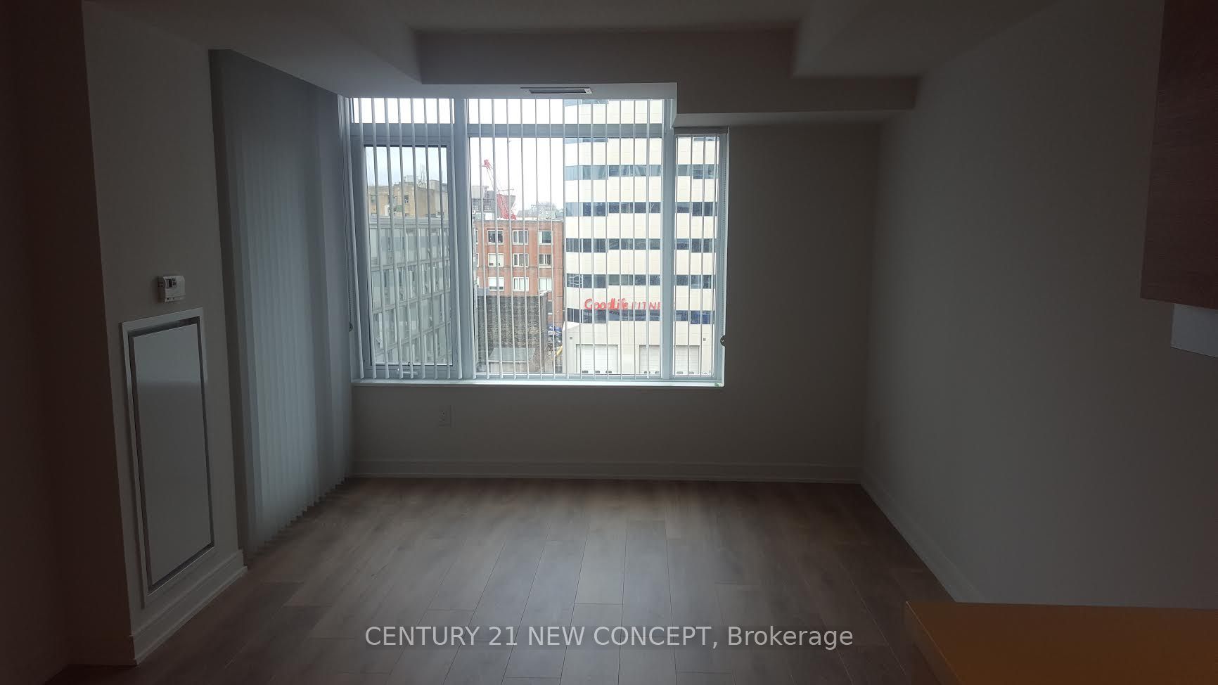 Unit 712 - 525 Adelaide Street W, Toronto 4