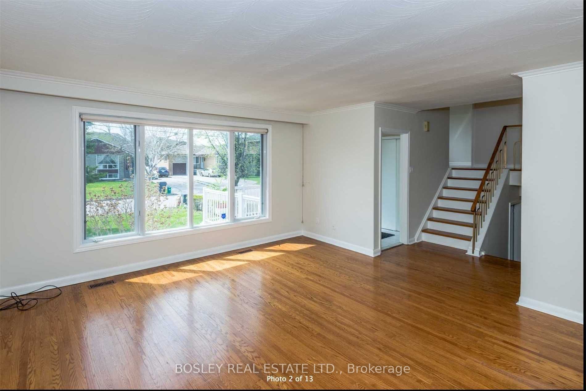 286 Searle Avenue, North York 2