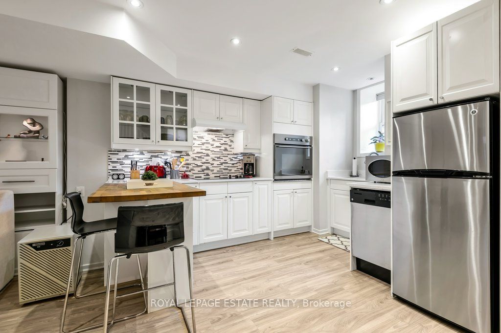 Unit Lower - 17 Birdsall Avenue, Toronto 2