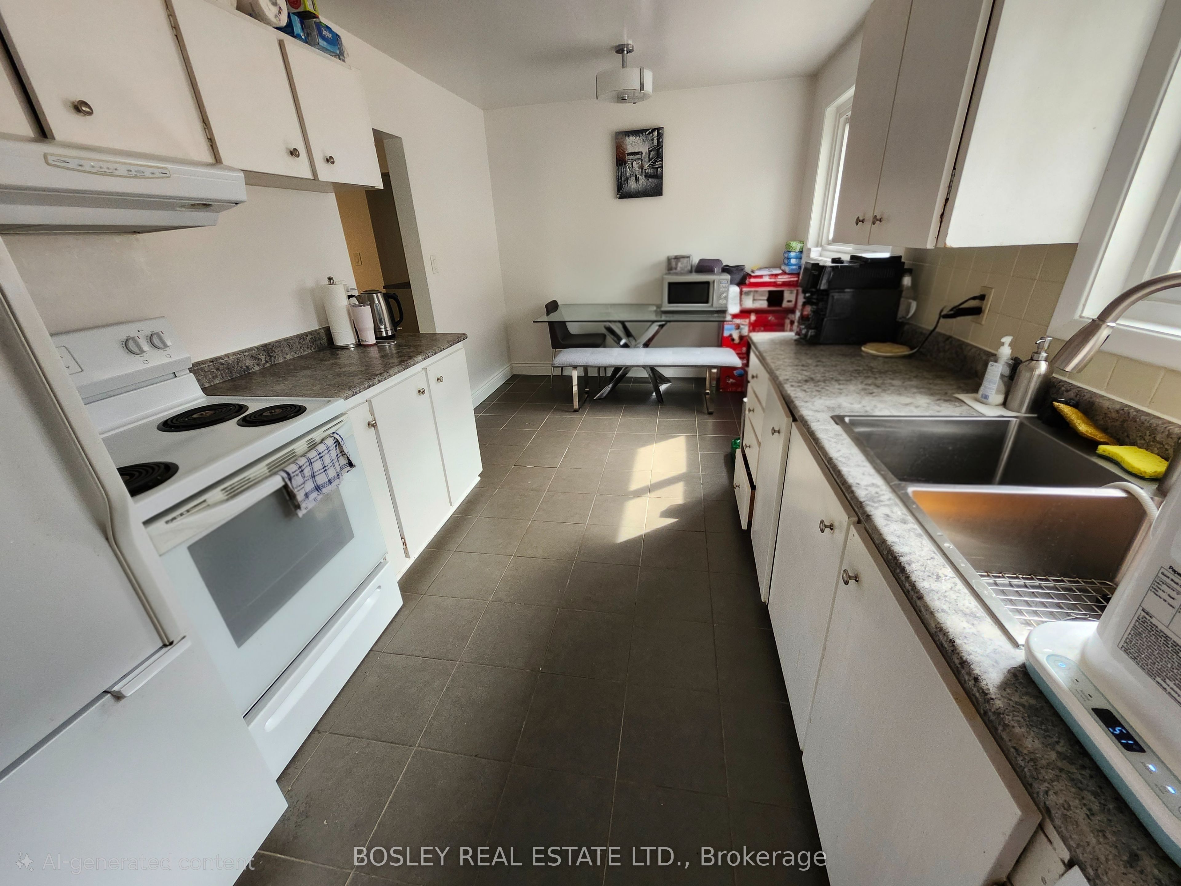 Unit Main - 37 Summerside Crescent, North York 5