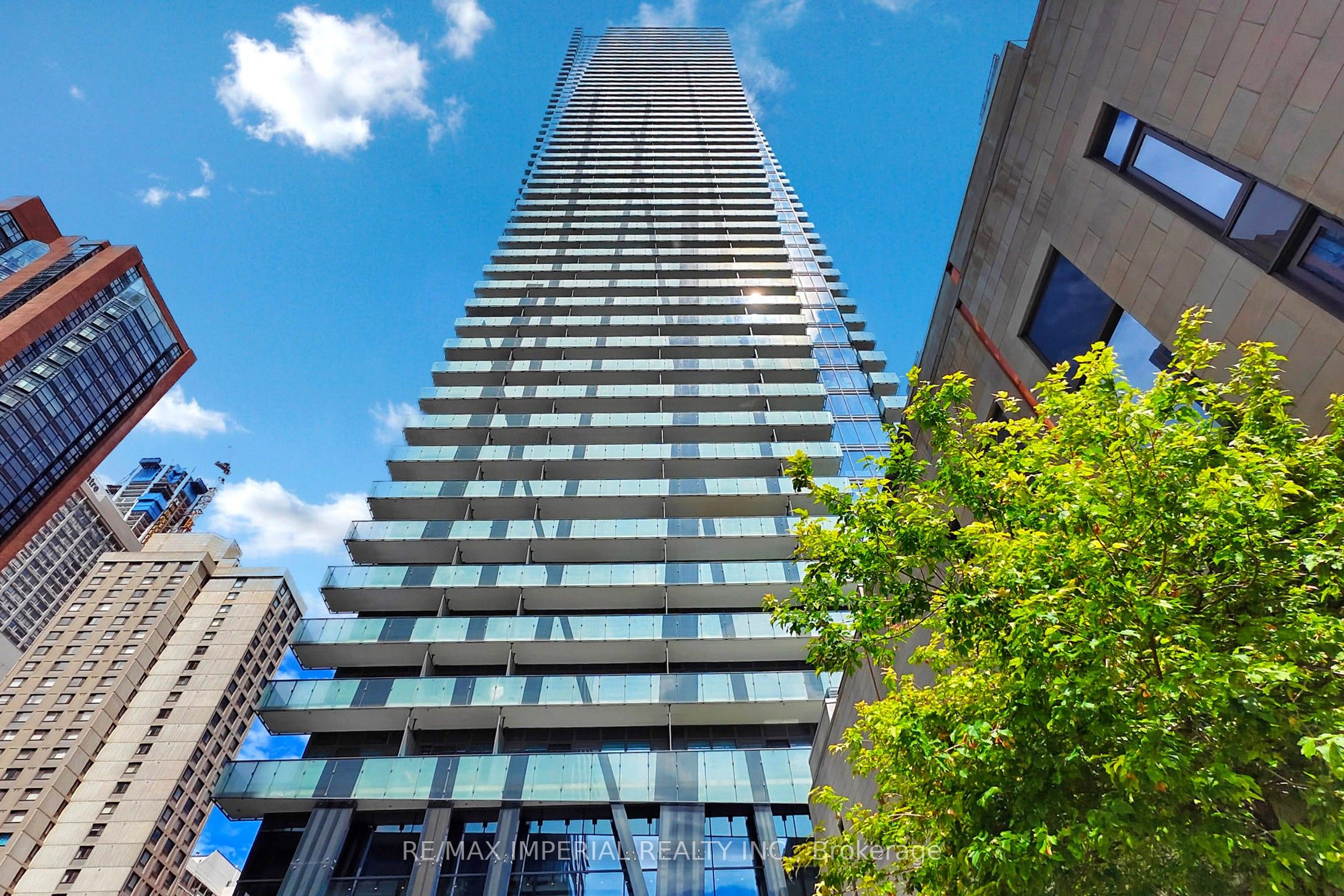 Unit 3208 - 1080 Bay Street, Toronto 3