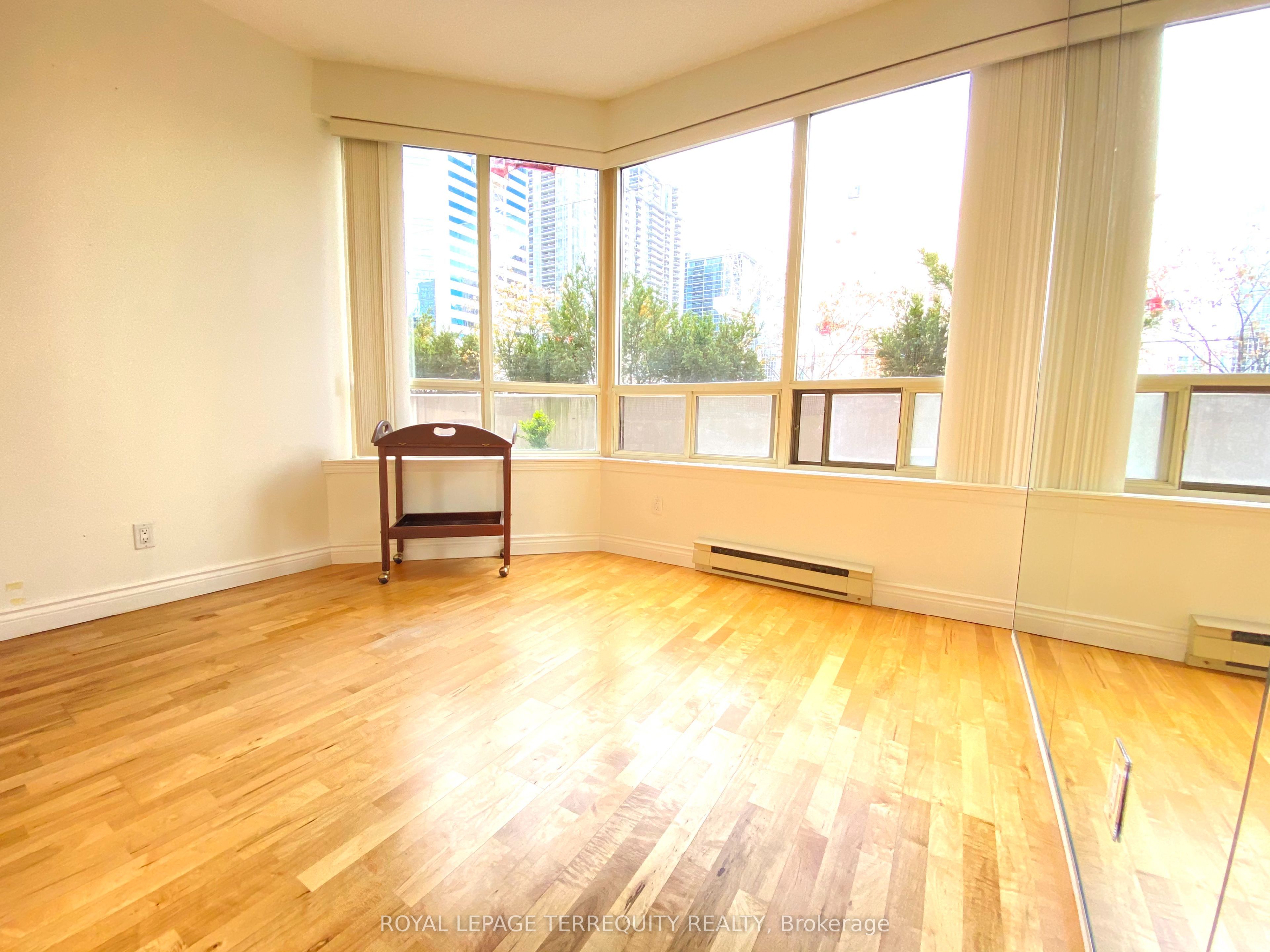 Unit 201 - 30 Greenfield Avenue, North York 3
