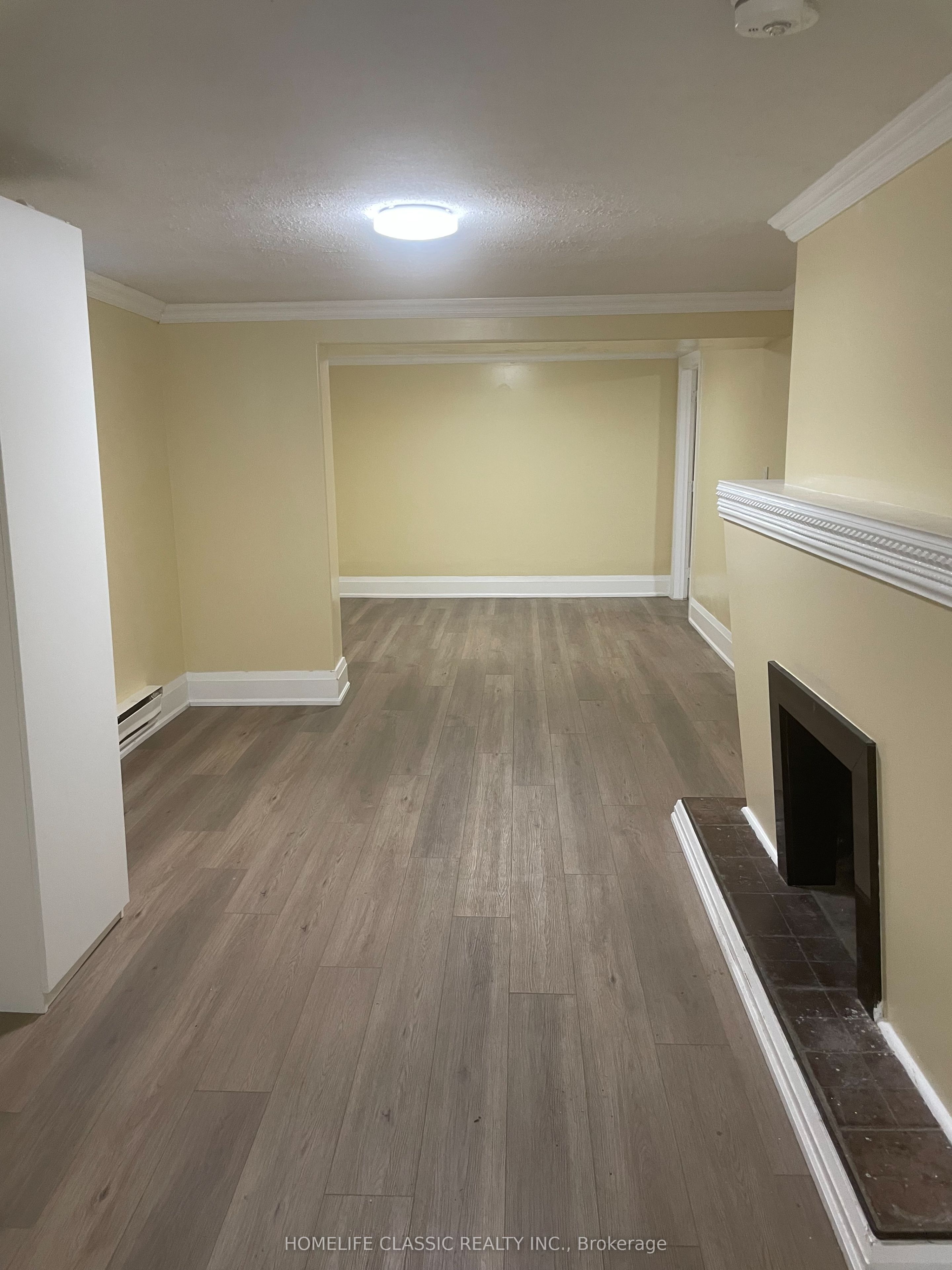 Unit LOWER - 31 Madawaska Avenue, North York 4