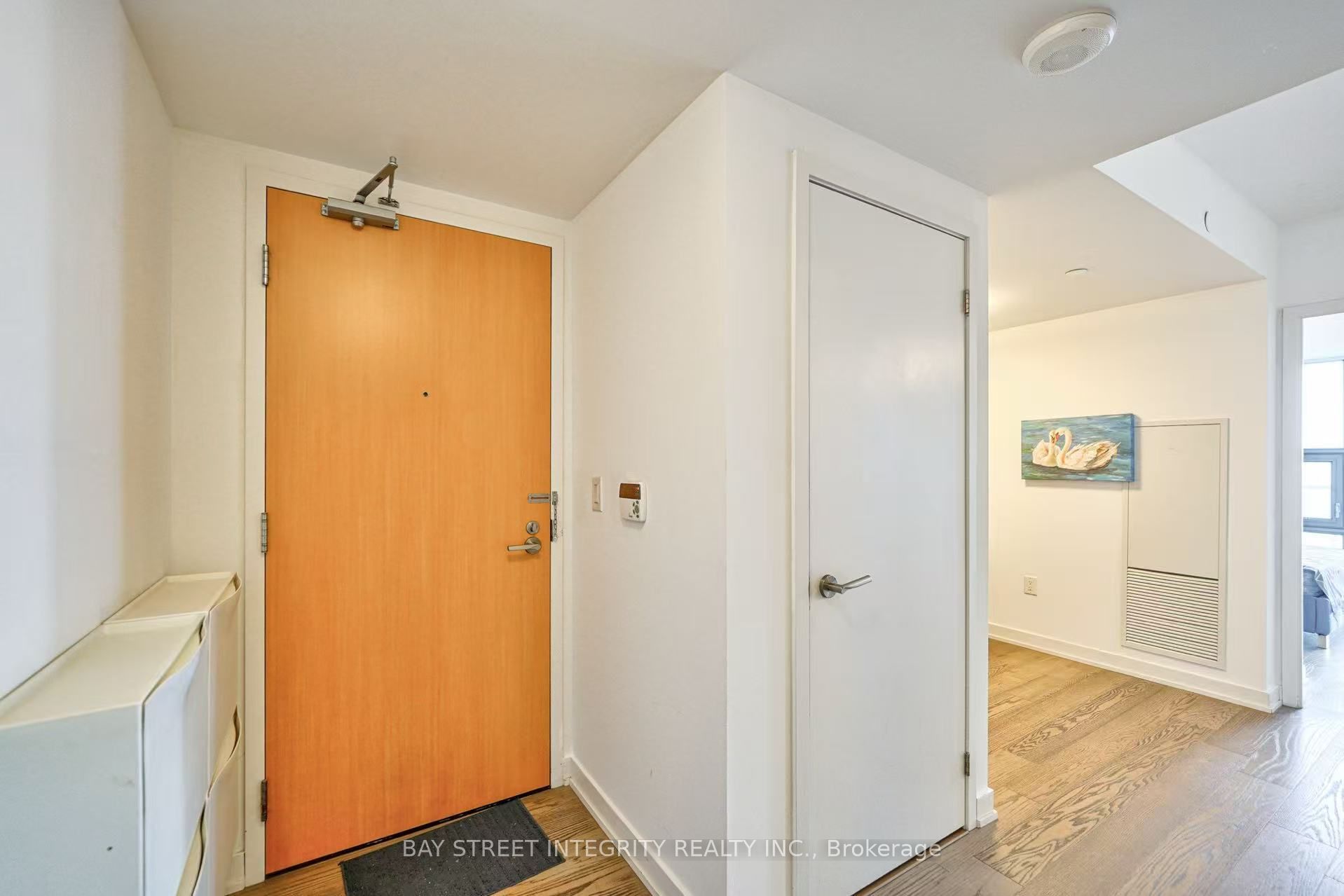 Unit 4106 - 11 Wellesley Street W, Toronto 4