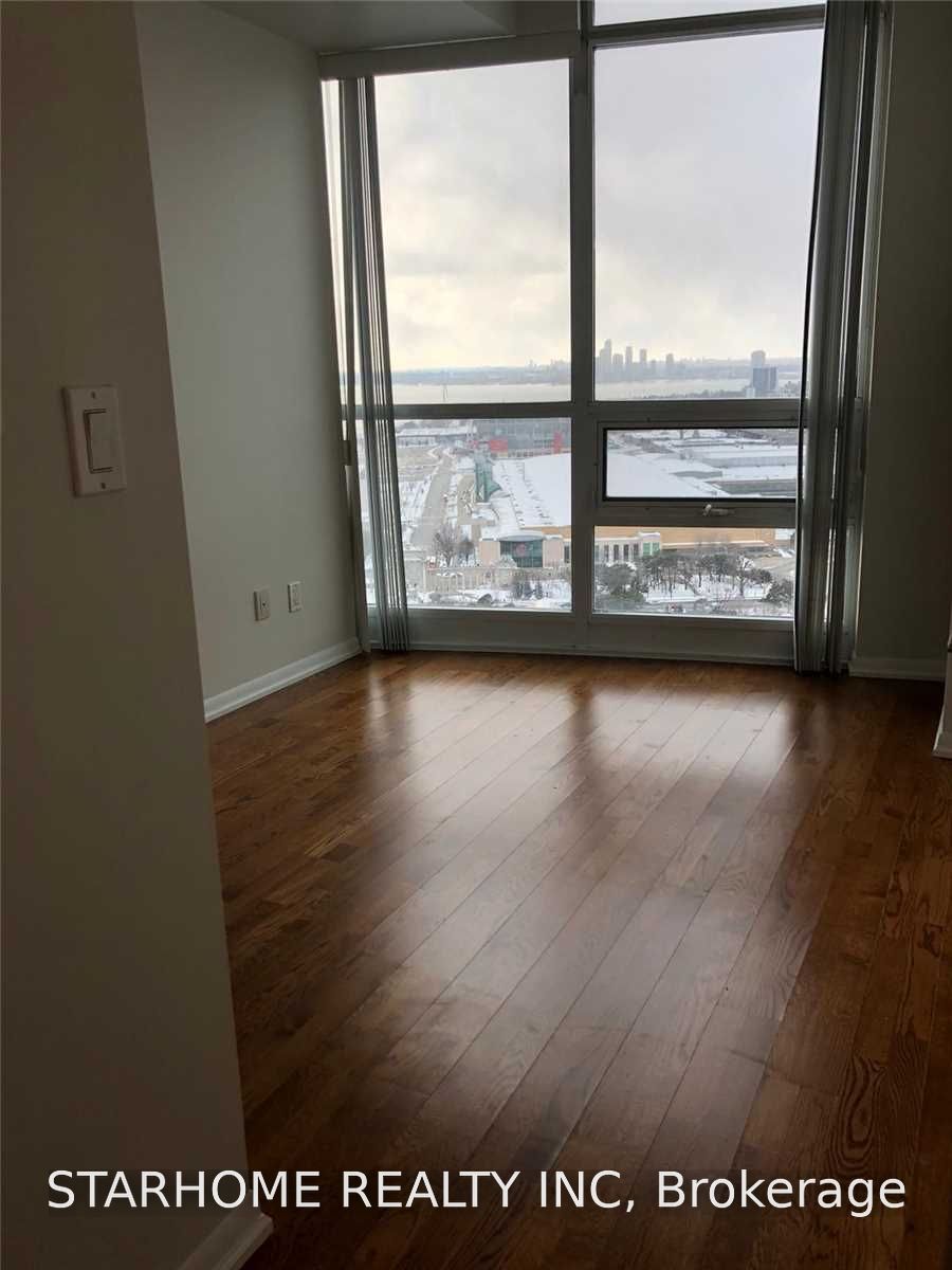 Unit 3307 - 215 Fort York Boulevard, Toronto 4