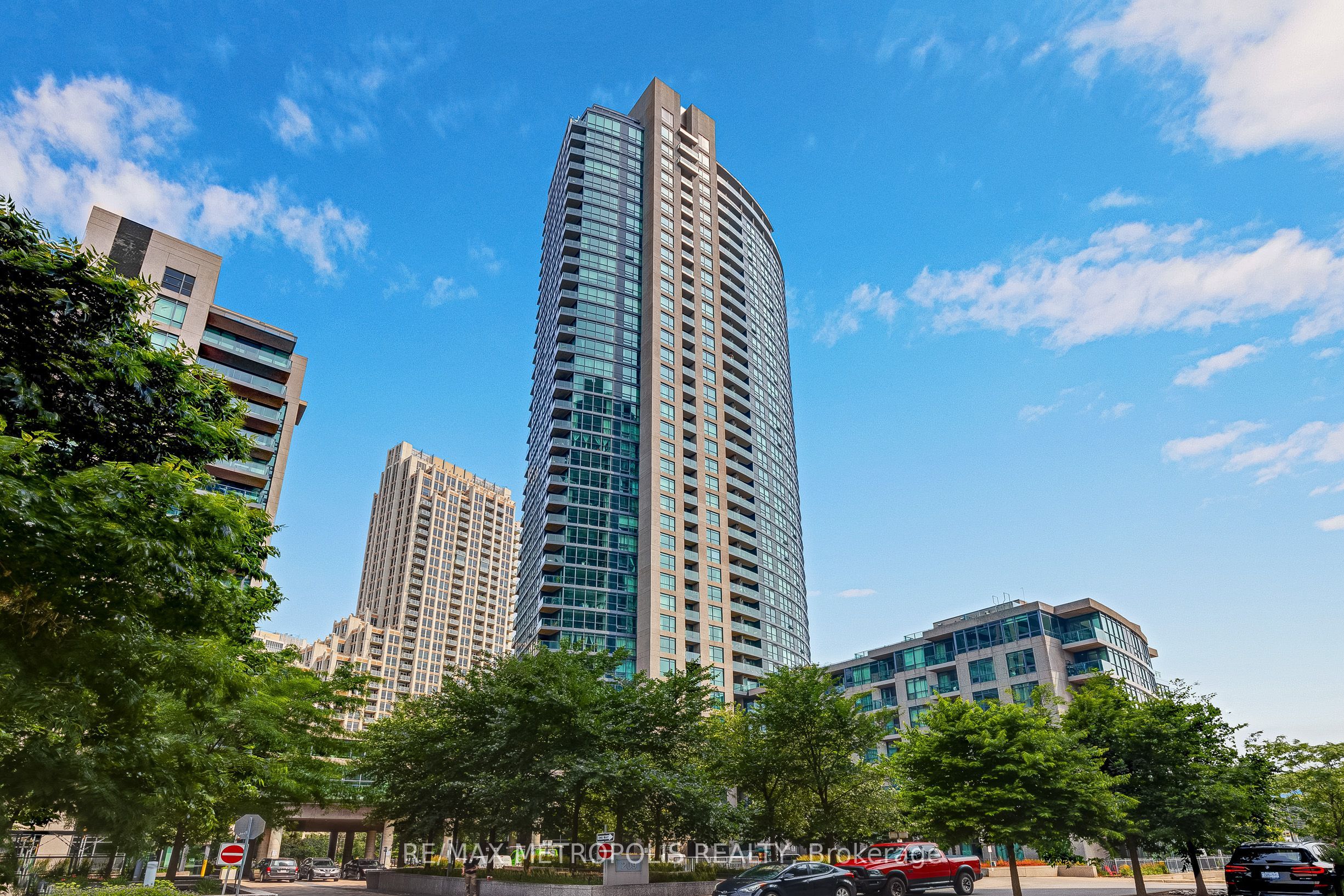 Unit 208 - 215 Fort York Boulevard, Toronto 2