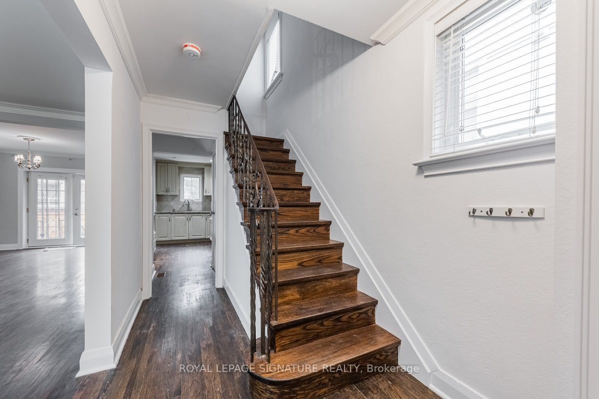 Unit Main - 150 Davisville Avenue, Toronto 4