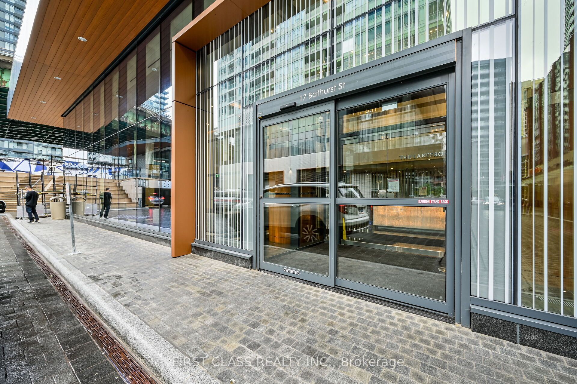 Unit 915 - 17 Bathurst Street, Toronto 5