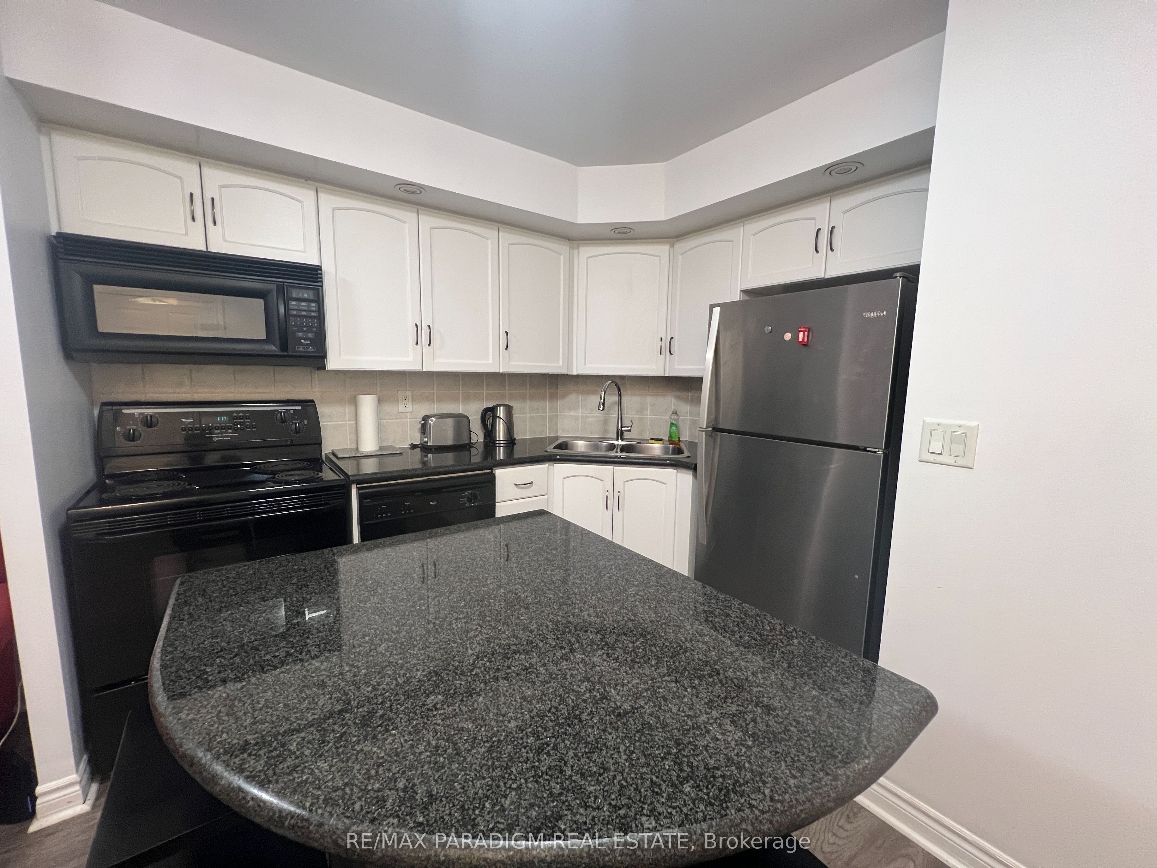 Unit 1642 - 250 Wellington Street W, Toronto 4