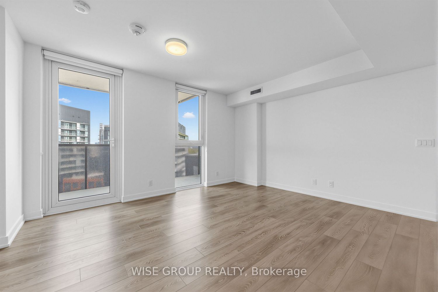 Unit 1509 - 18 Tretti Way, North York 5