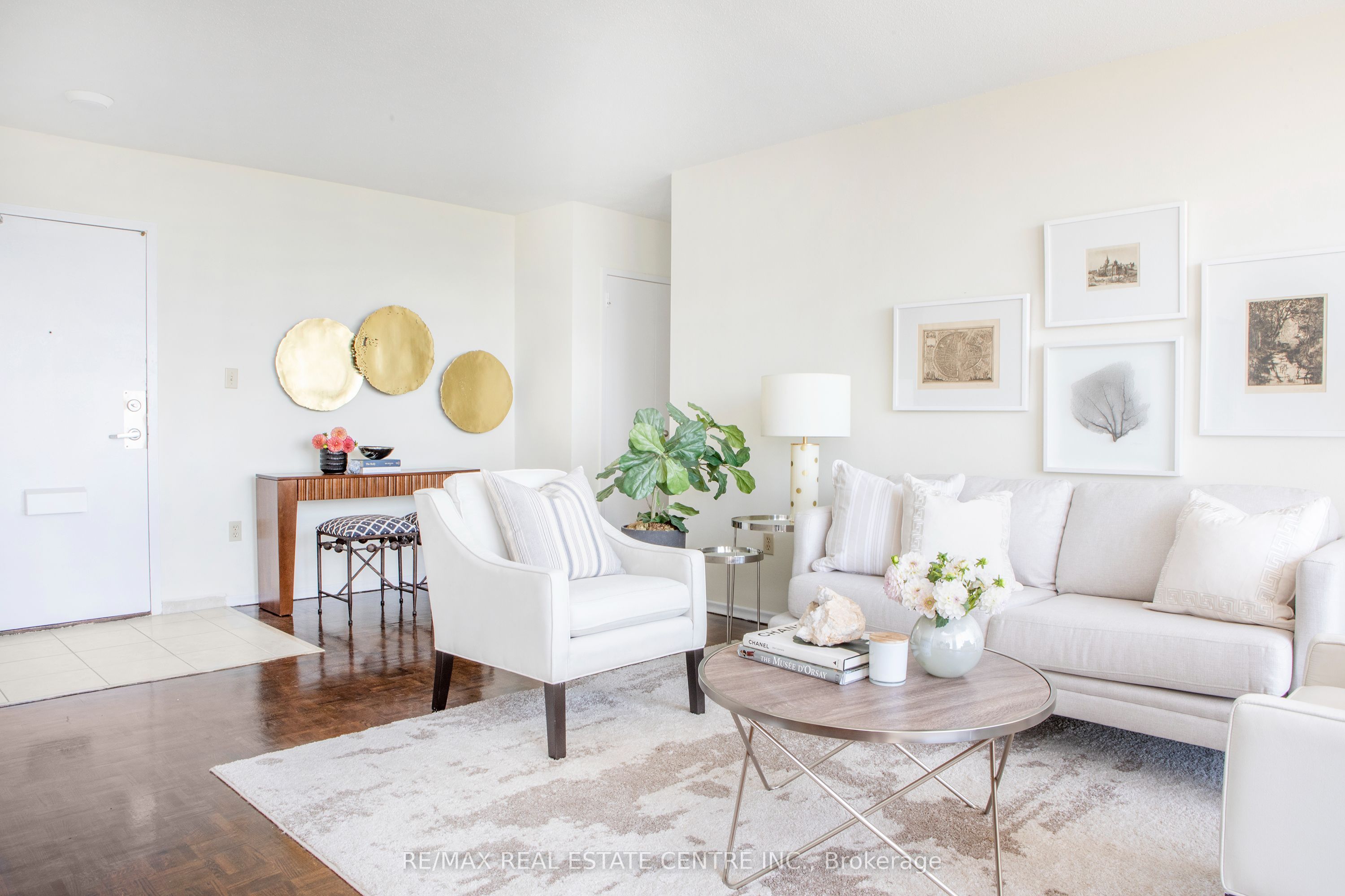 Unit 304 - 50 Graydon Hall Drive, North York 5