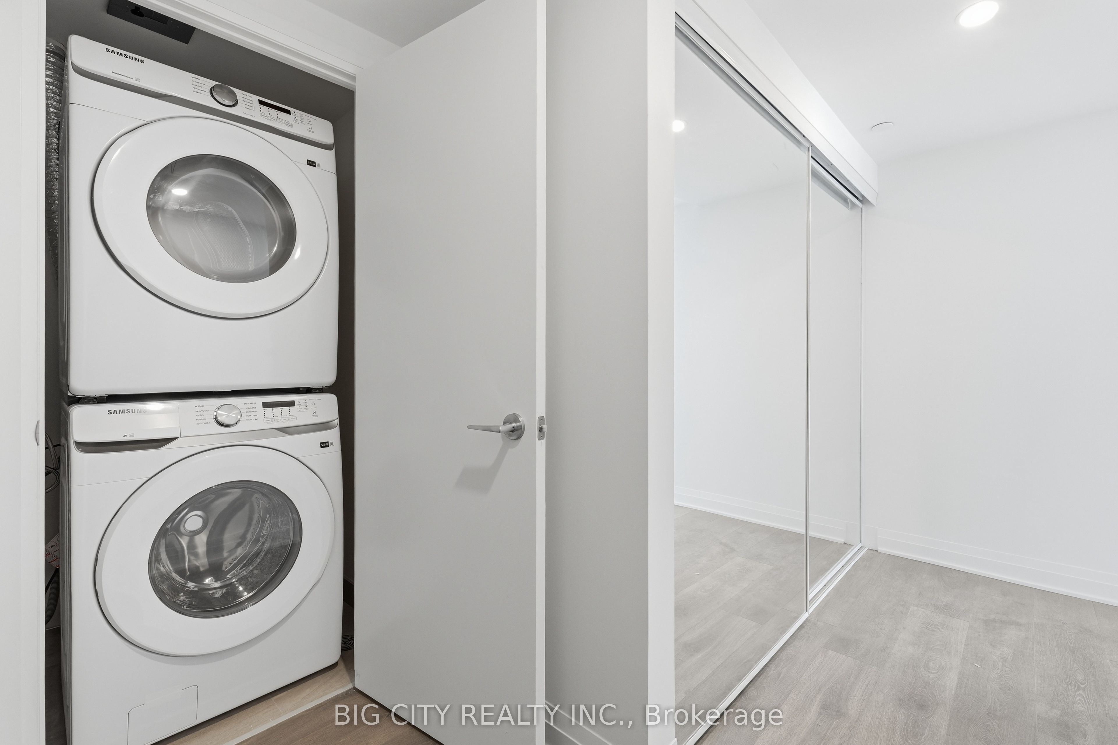 Unit 410 - 25 Frederick Todd Way, Toronto 3