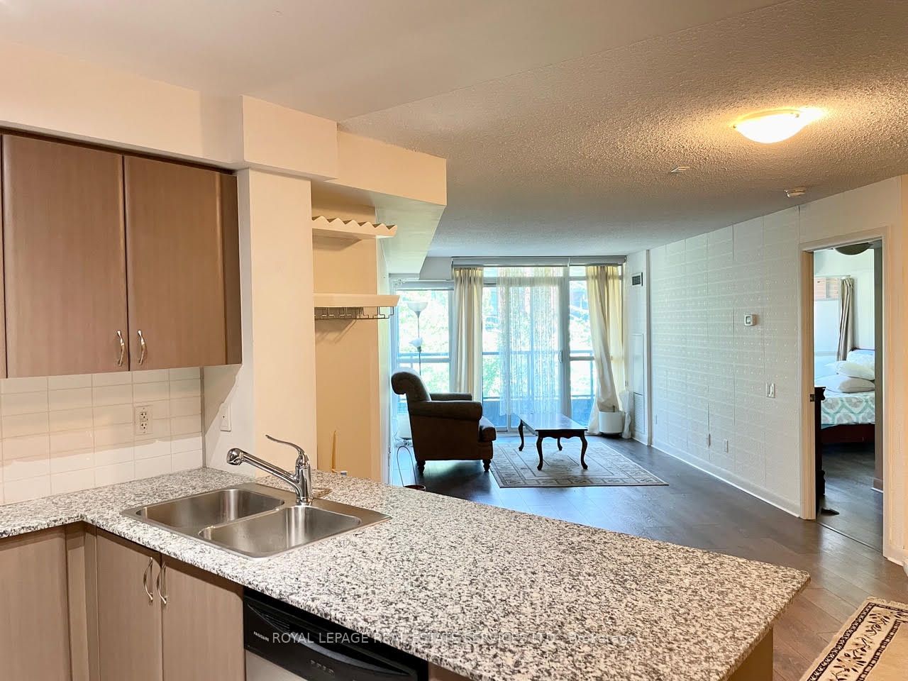 Unit 340 - 525 Wilson Avenue, North York 4