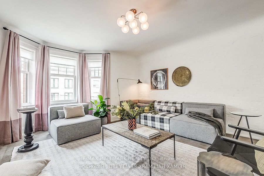 Unit 2B - 795 College Street, Toronto 2