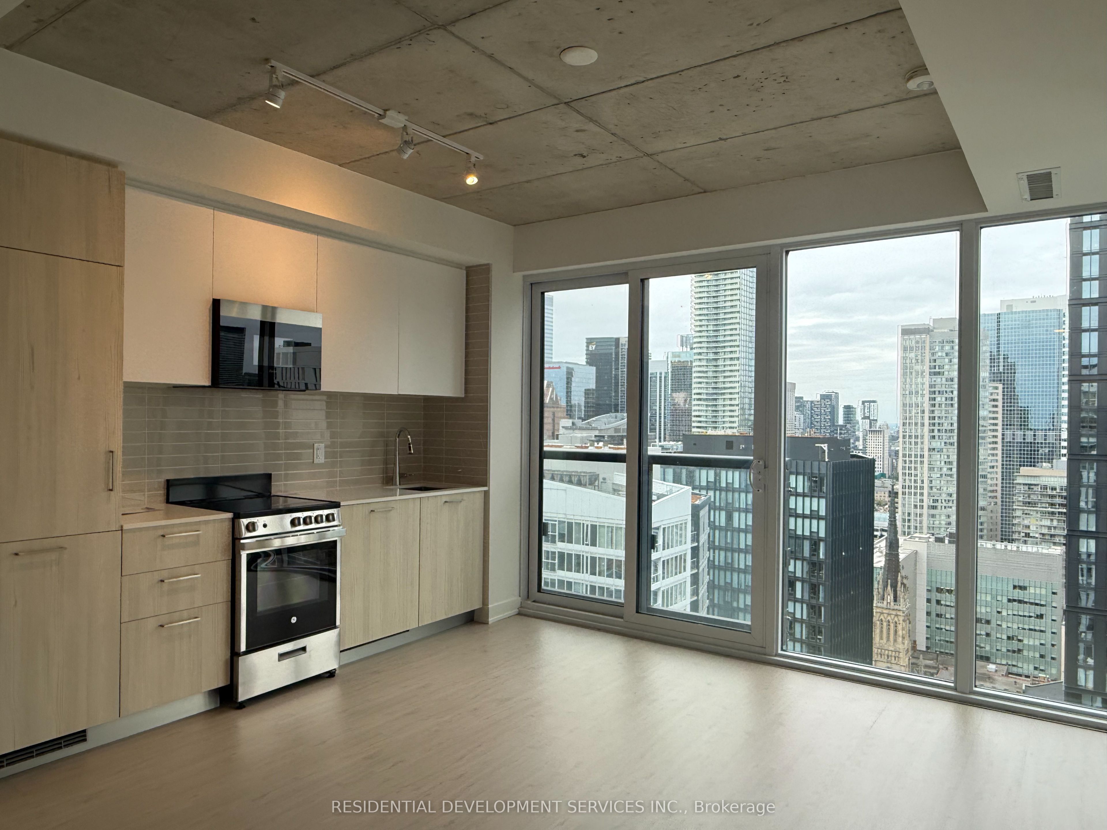 Unit 3005 - 65 Mutual Street, Toronto 3