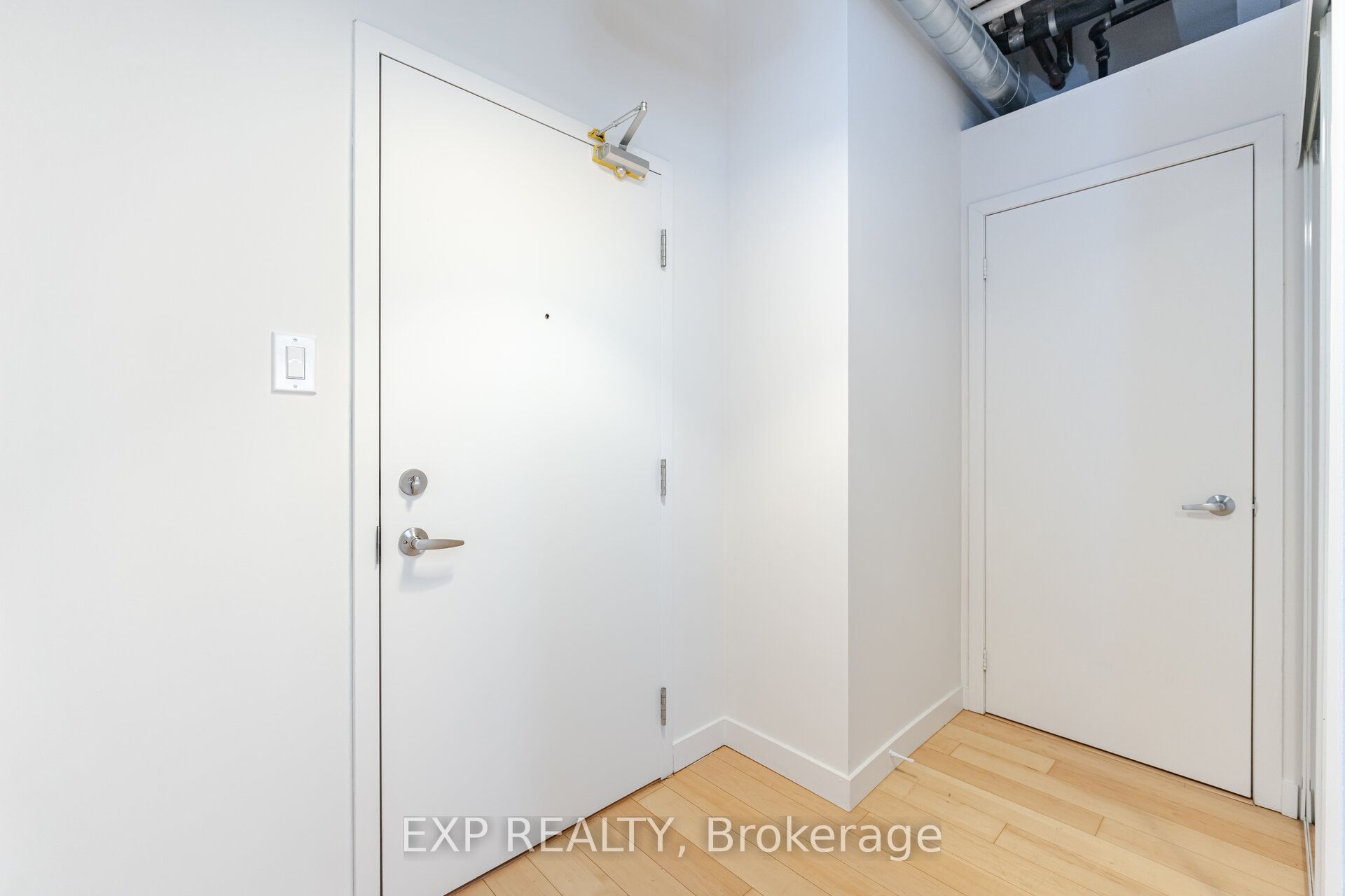 Unit 513 - 955 Queen Street W, Toronto 5
