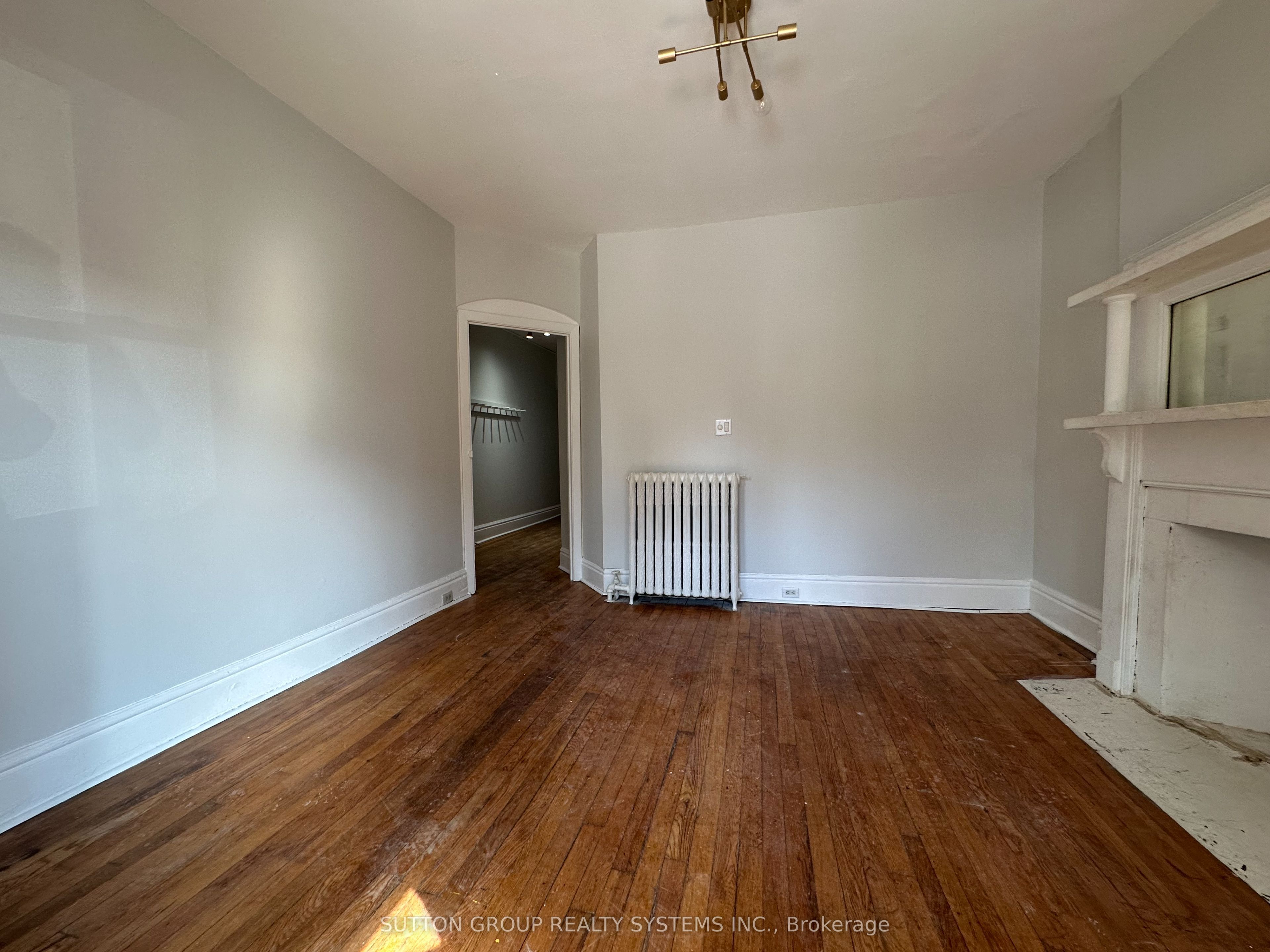 Unit D - 237 Dovercourt Road, Toronto 3