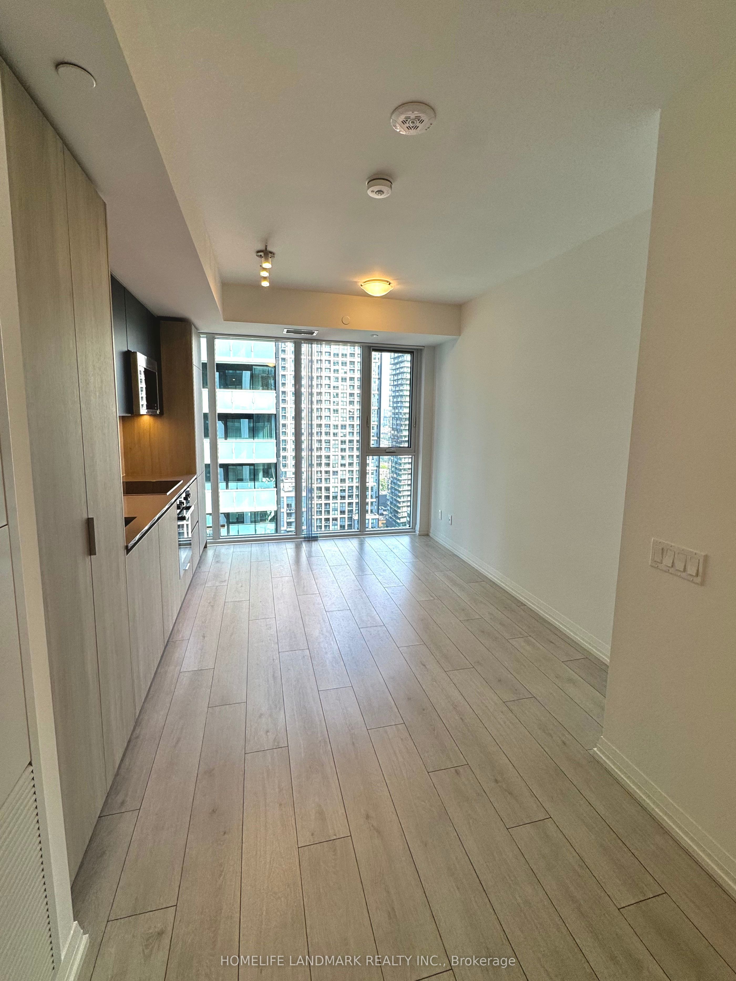 Unit 2802 - 400 King Street W, Toronto 3