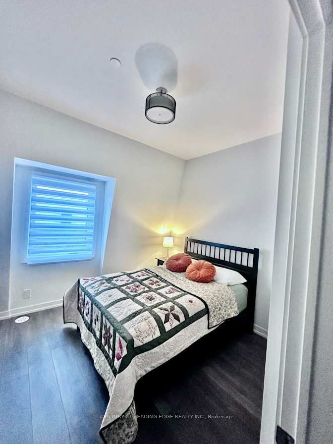 Unit Room 4 - 9 Spruce Pines Crescent, North York 4