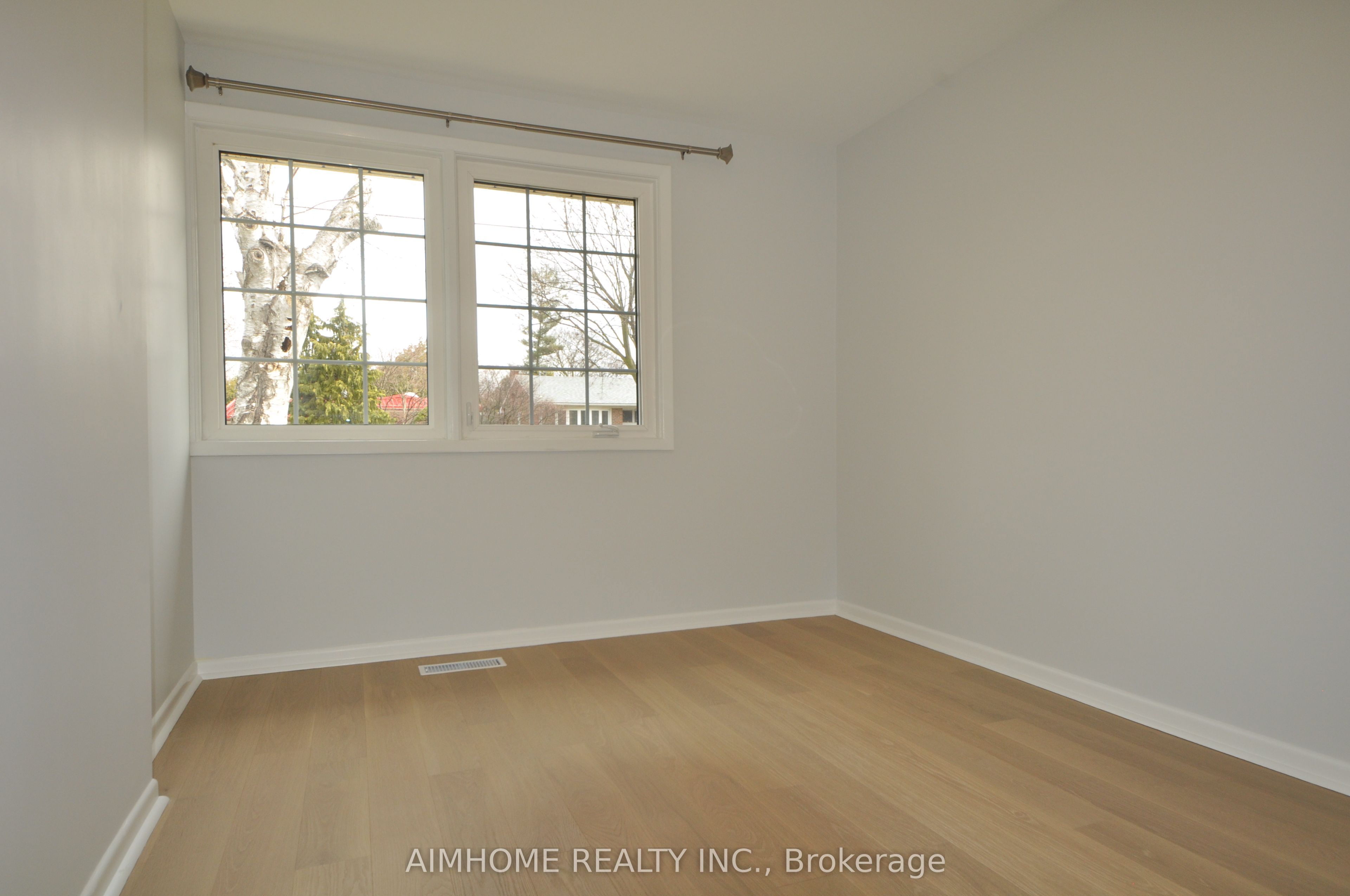 Unit 2 - 14 Dukinfield Crescent, North York 3