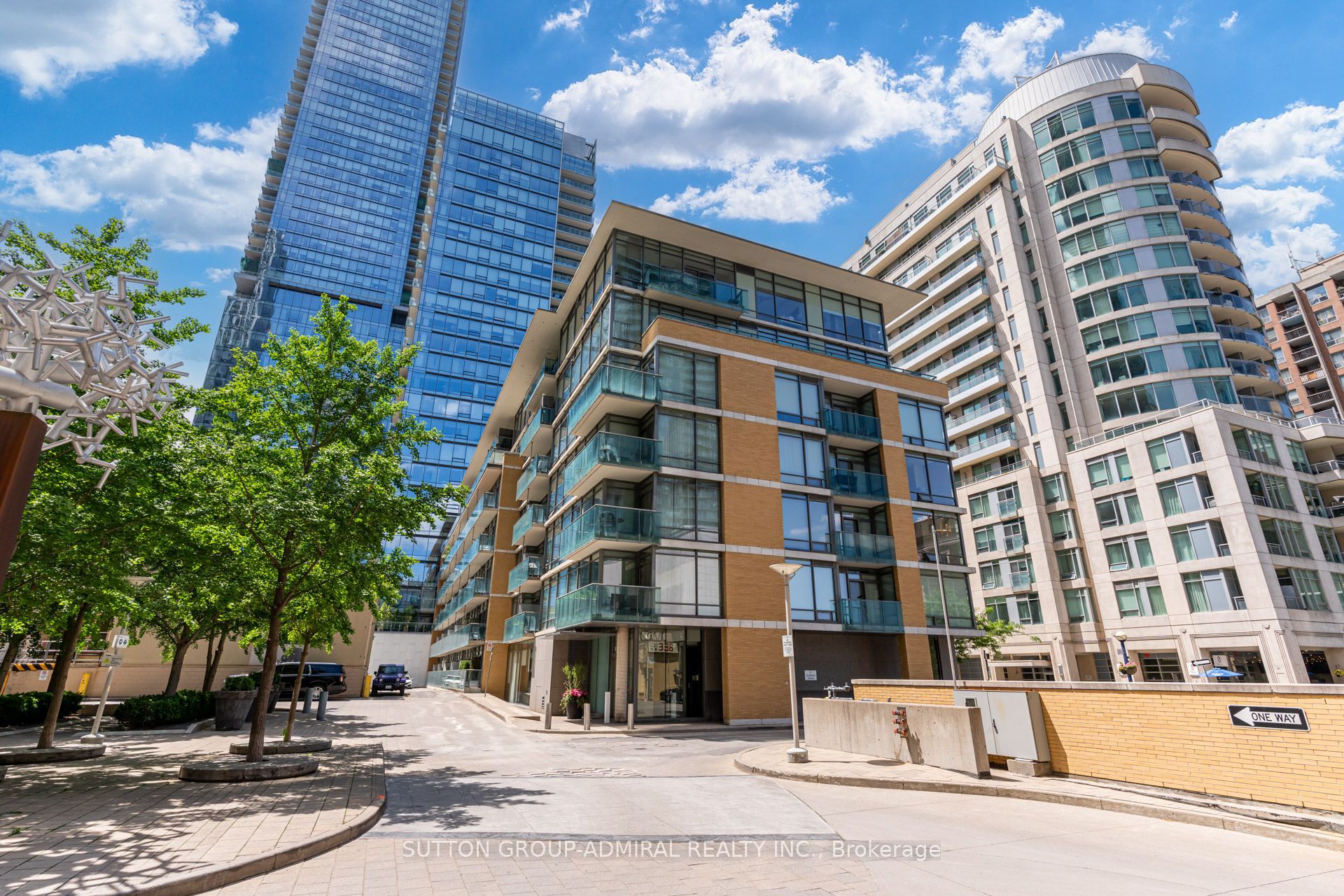 Unit 104 - 21 Scollard Street, Toronto 3