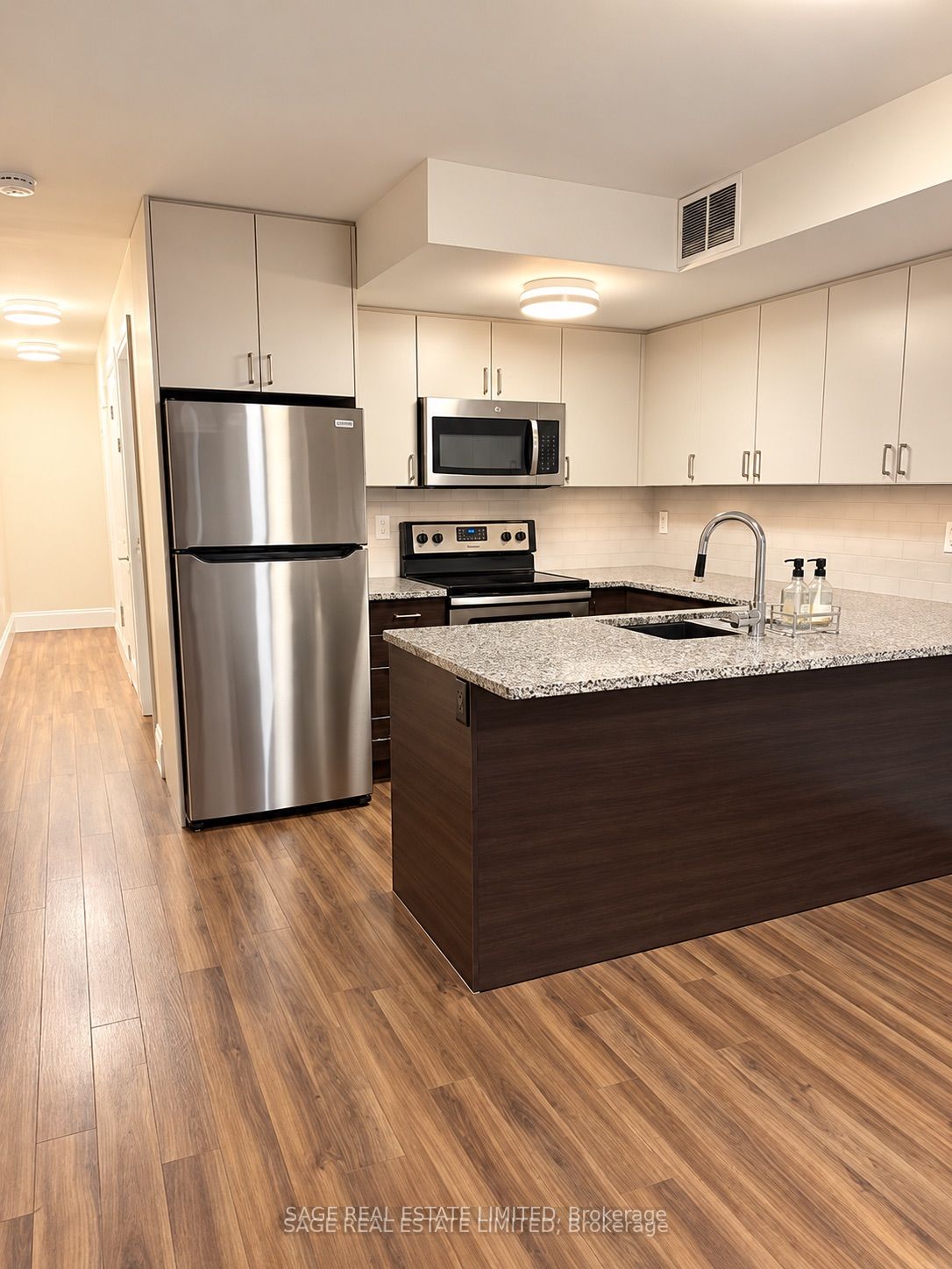 Unit Lower - 228 Montrose Avenue, Toronto 3