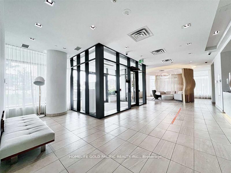 Unit 315 - 150 Fairview Mall Drive, North York 3