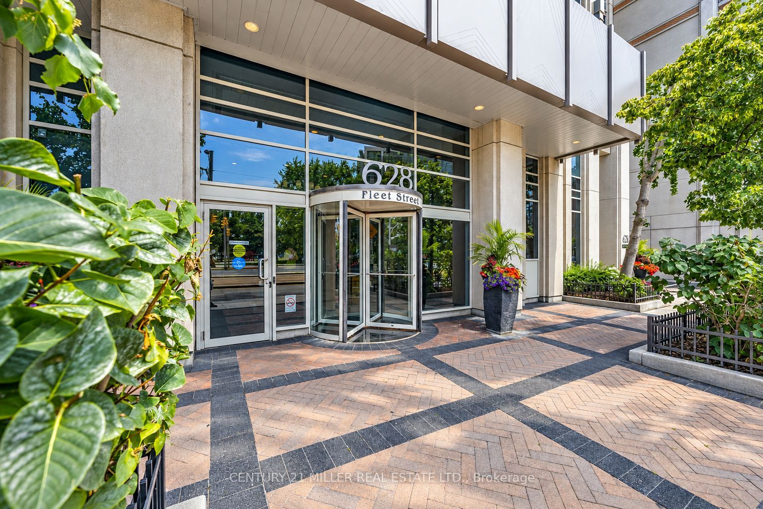 Unit 2403 - 628 Fleet Street, Toronto 2