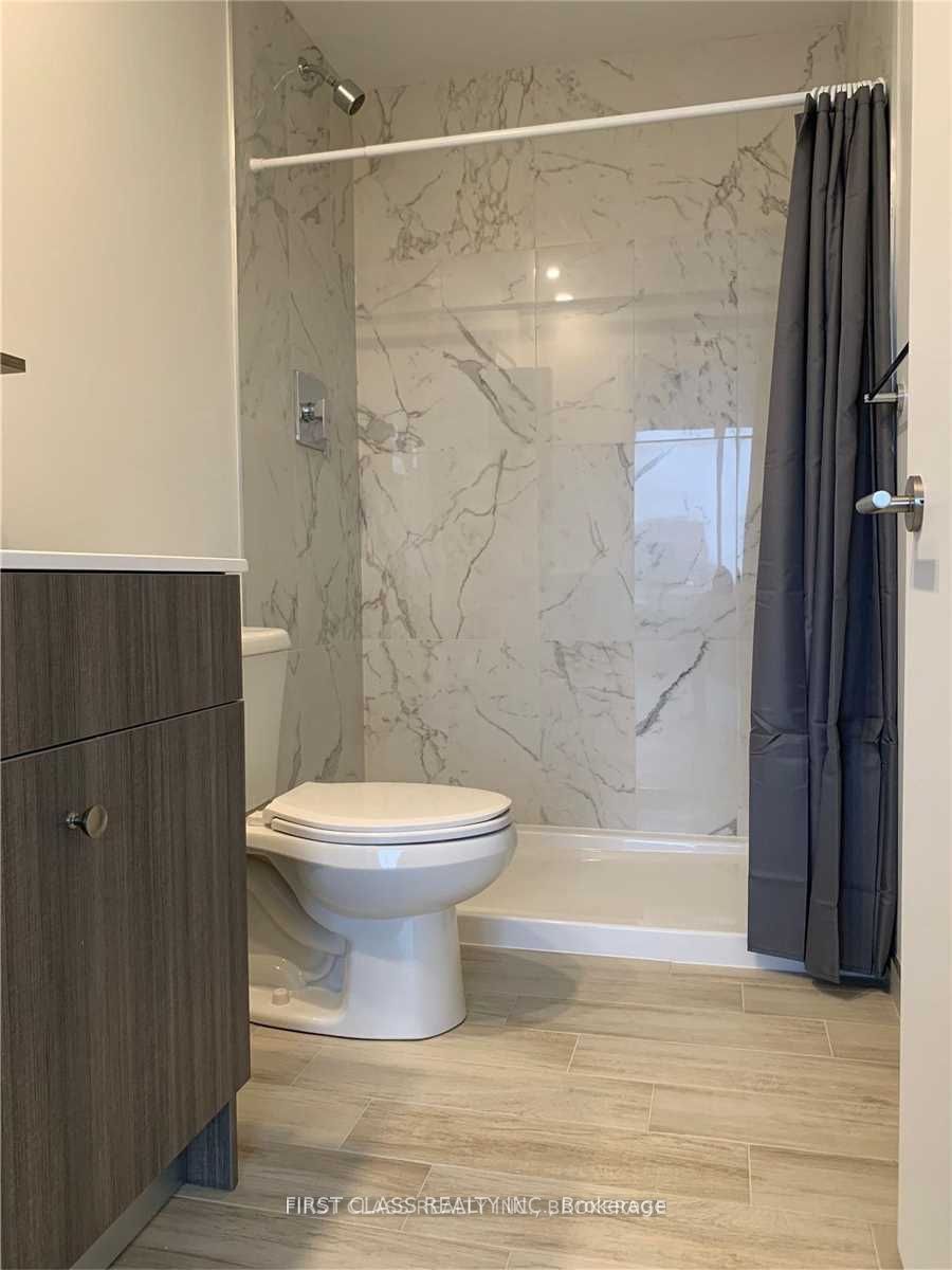 Unit 2715 - 75 Canterbury Place, North York 3