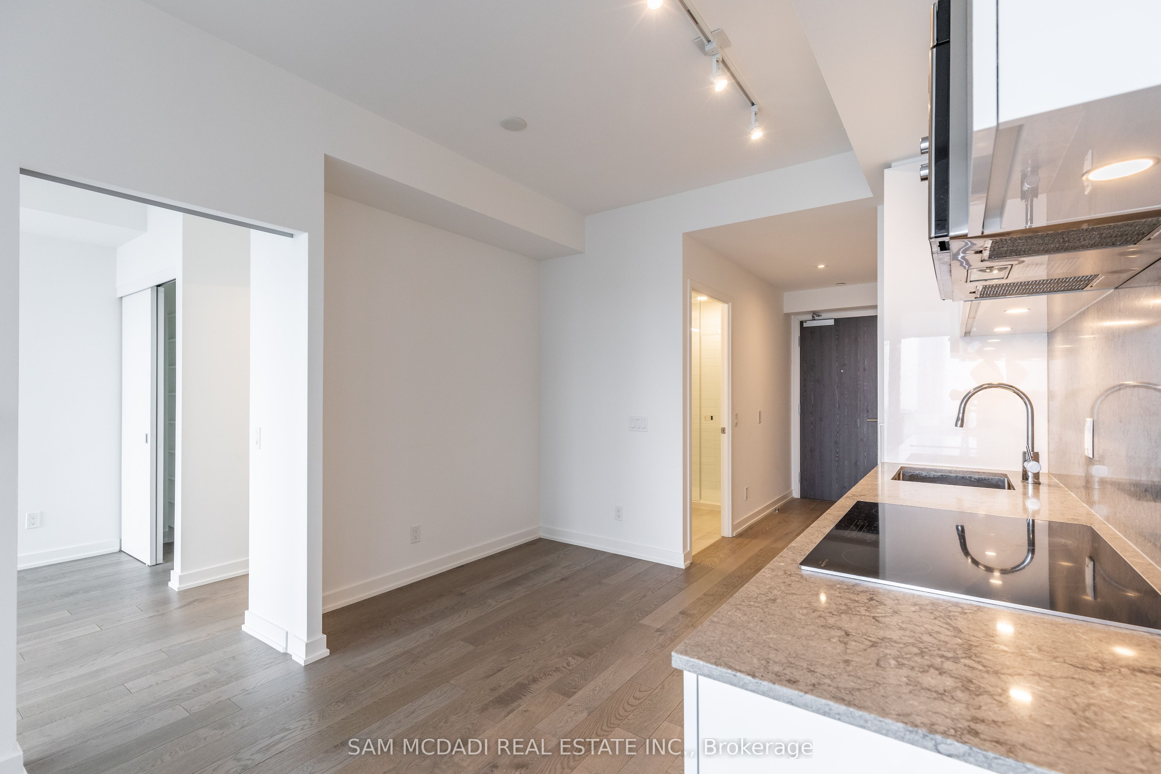 Unit 3608 - 20 Lombard Street, Toronto 4